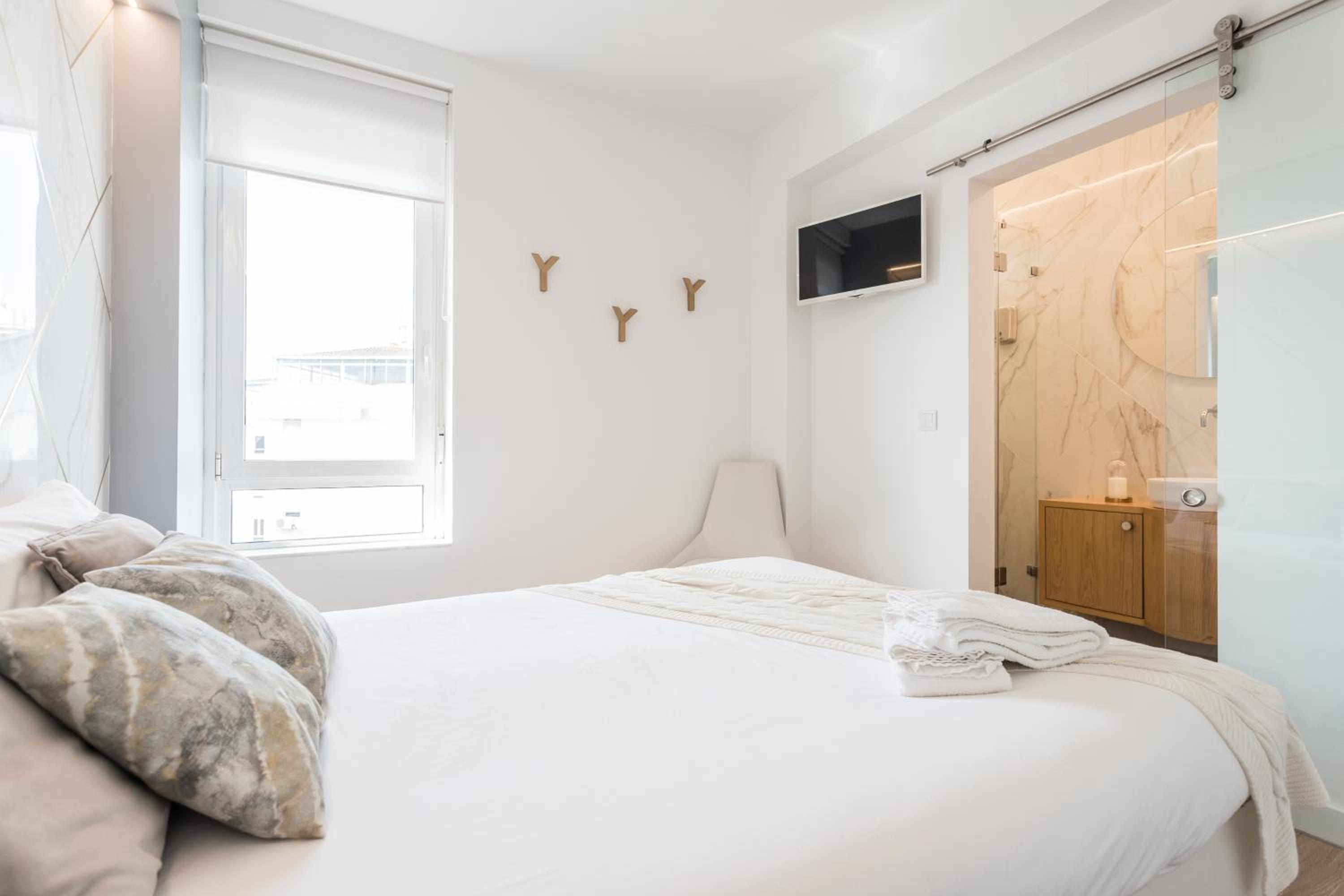 Lisbon Airport Suites