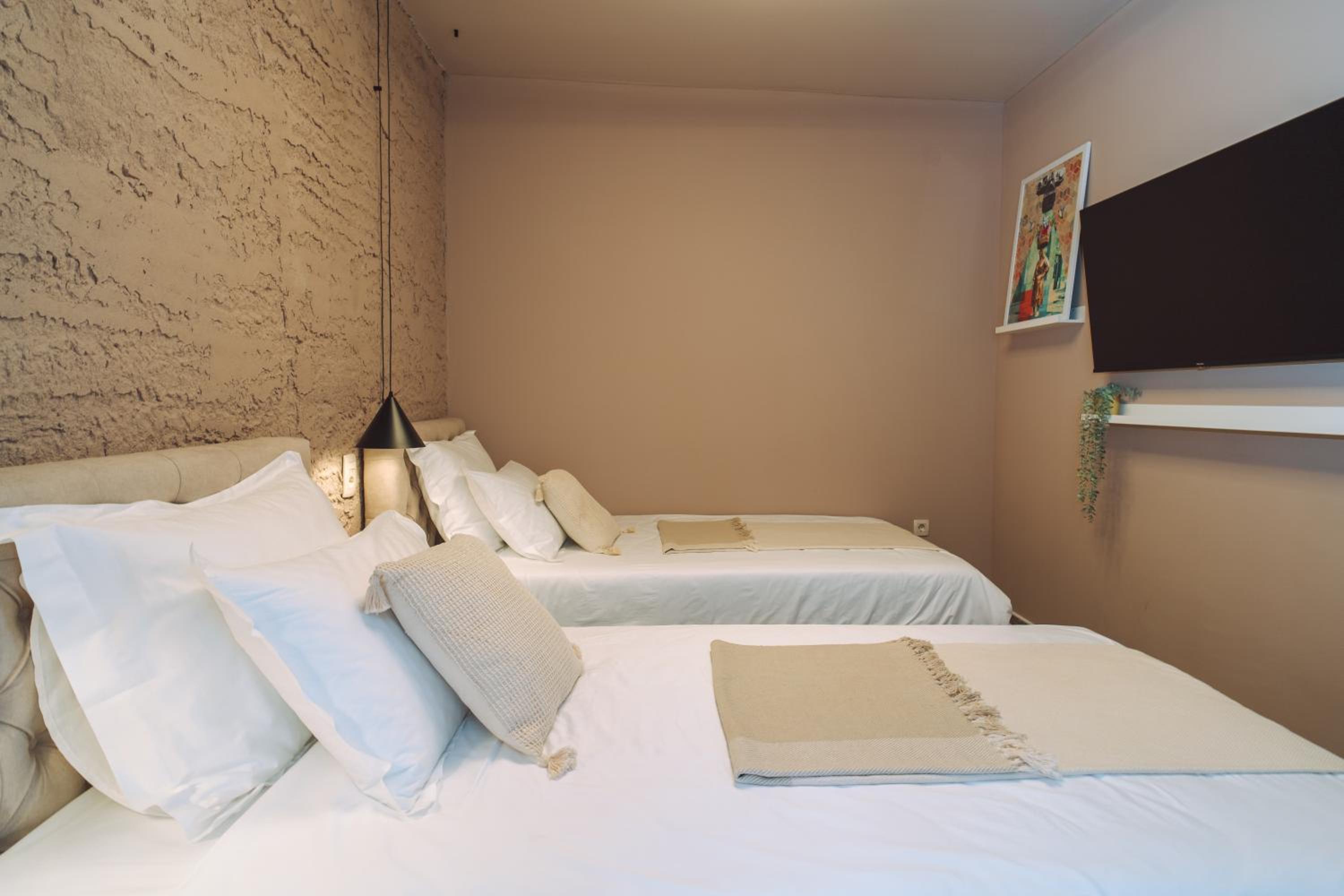 Iris Croatica J - deluxe apartment with shared pool, awarded BEST APARTMENT IN CROATIA 2024