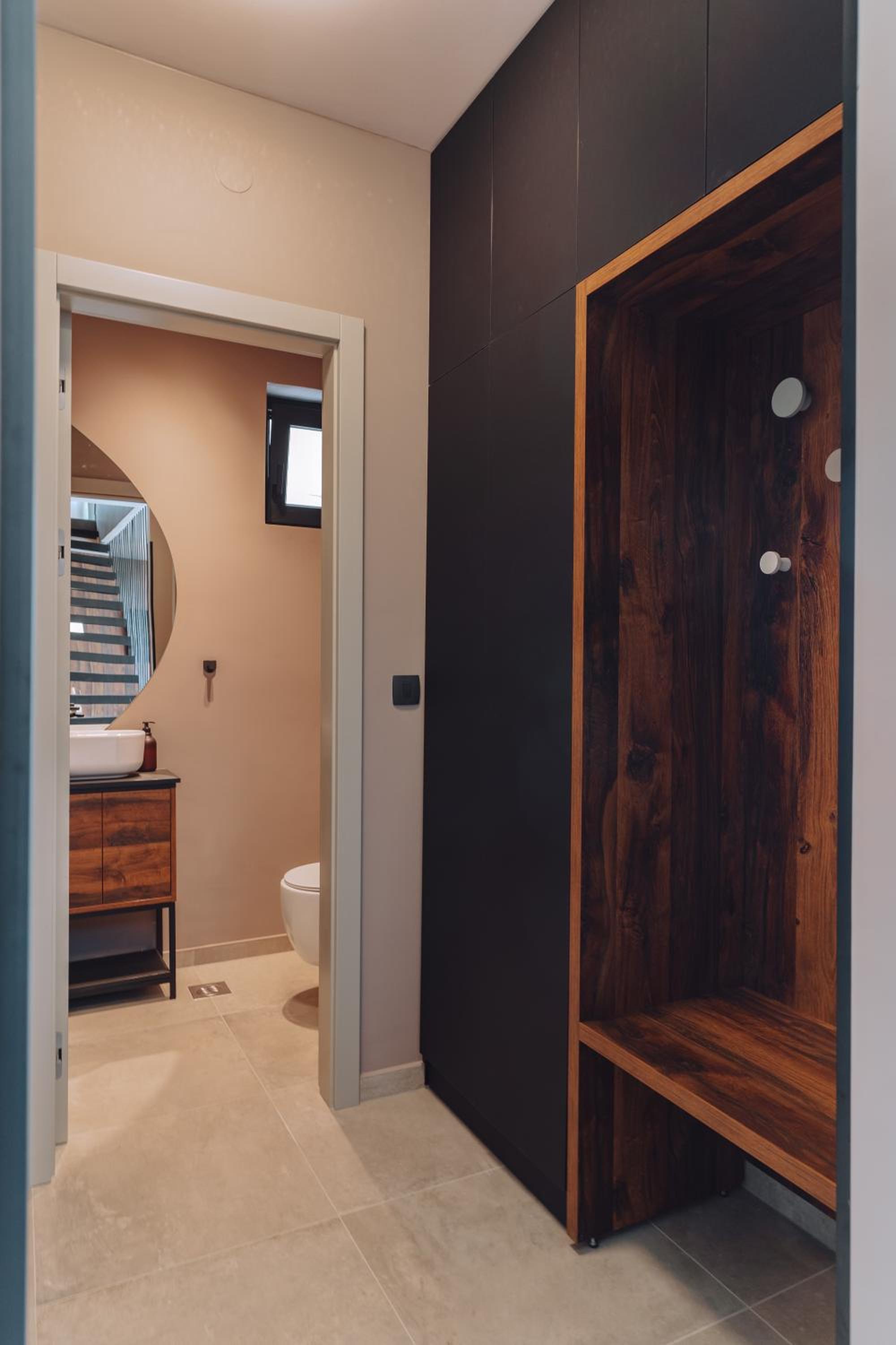 Iris Croatica J - deluxe apartment with shared pool, awarded BEST APARTMENT IN CROATIA 2024