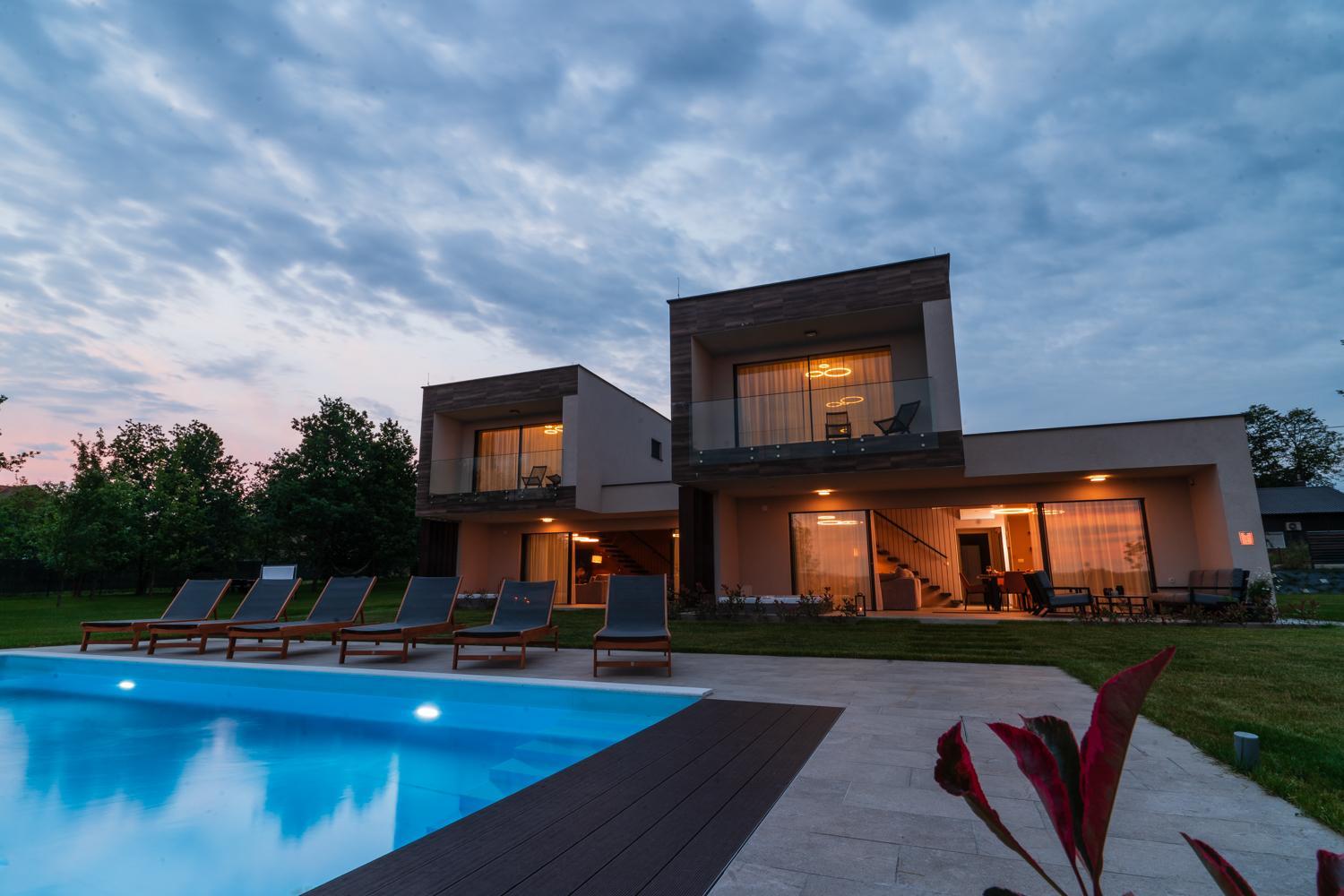 Iris Croatica J - deluxe apartment with shared pool, awarded BEST APARTMENT IN CROATIA 2024
