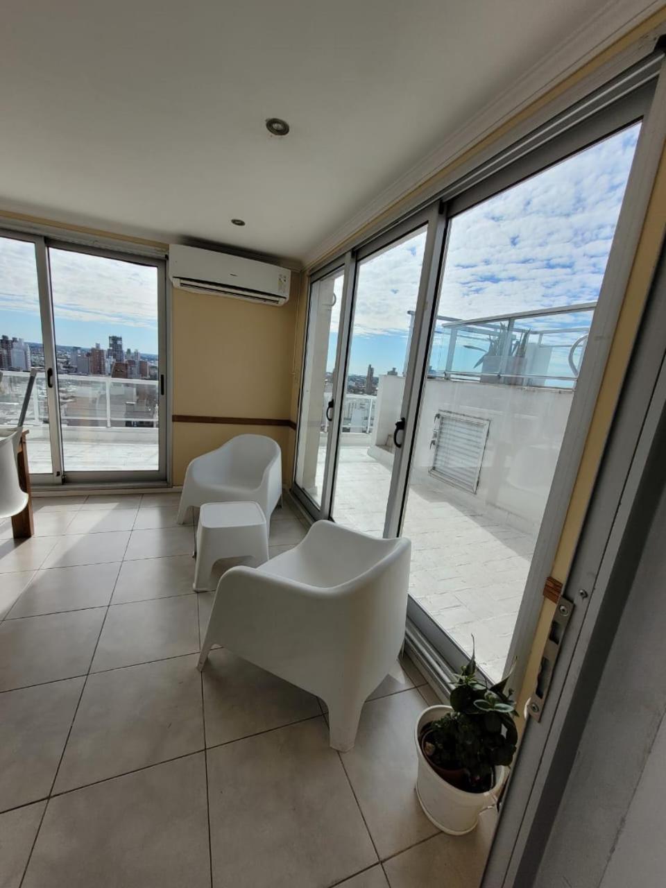 Departamento céntrico en Santa Fe. Cochera privada.