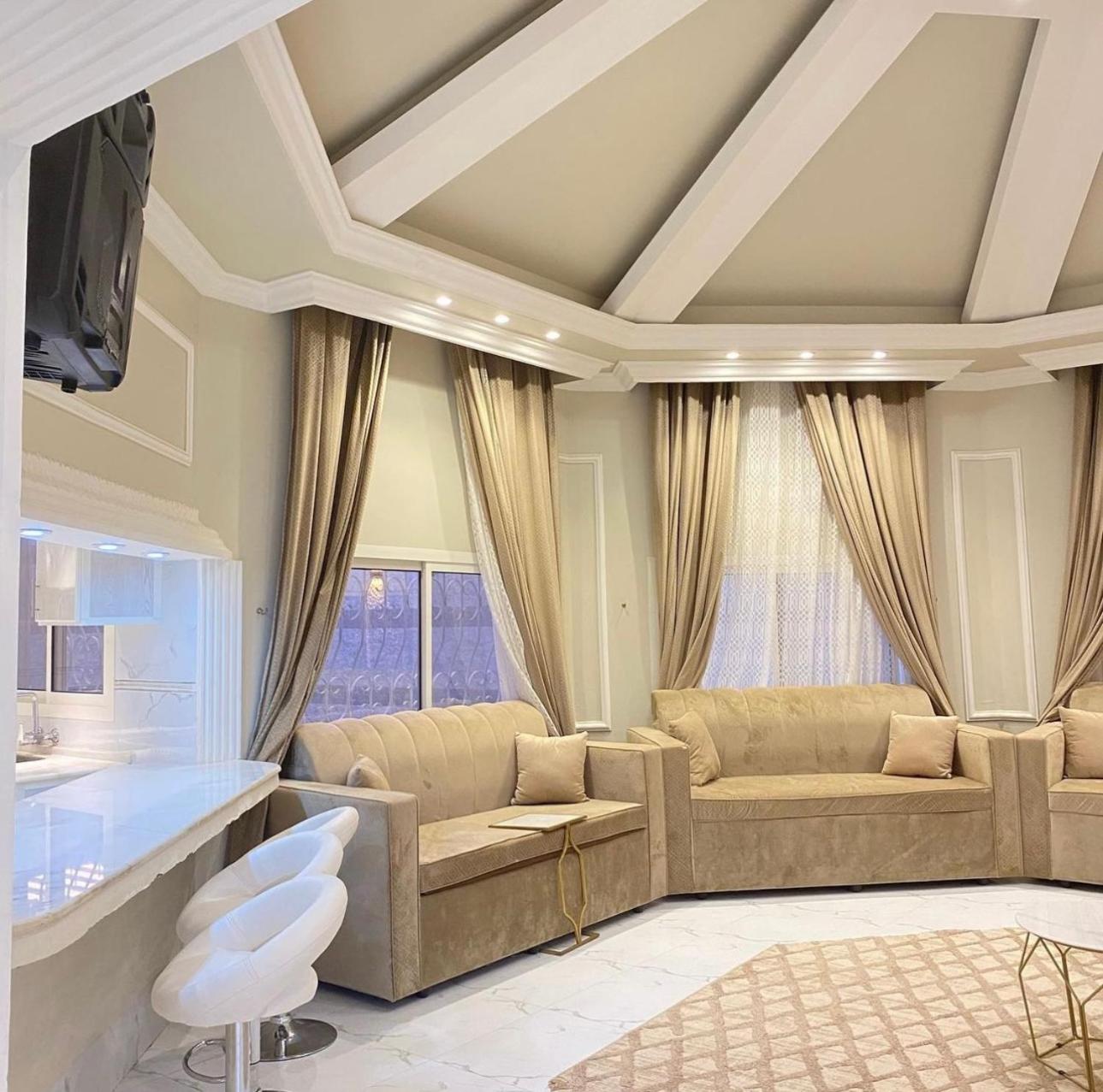 Lantana Chalets