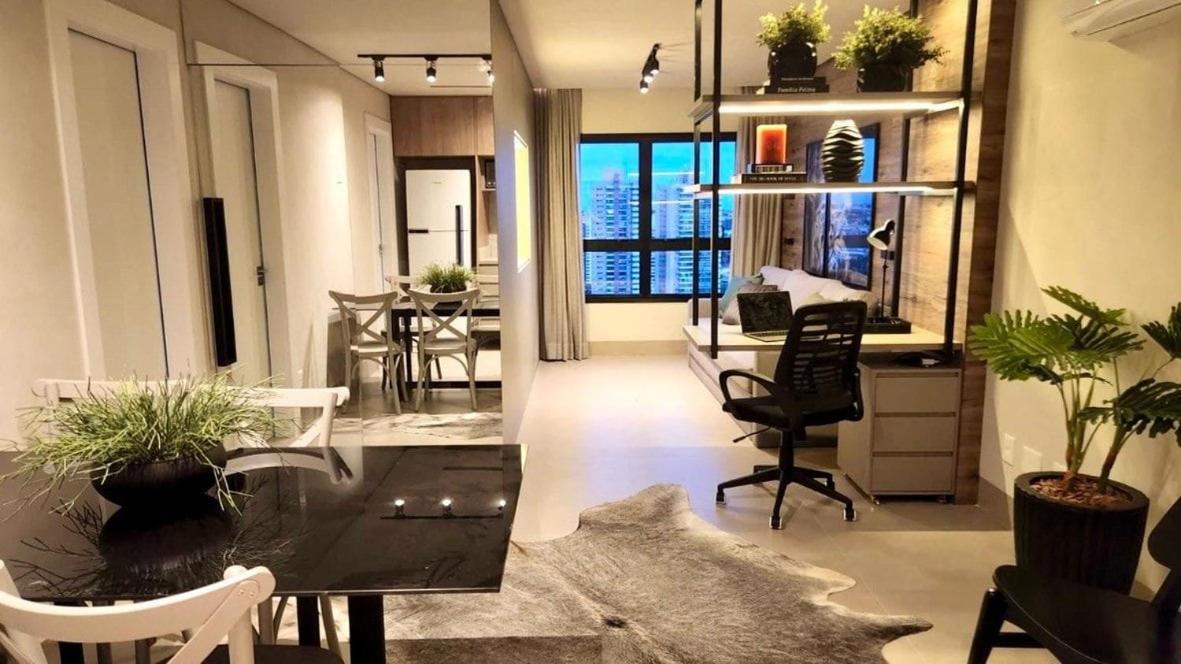 Loft de Luxo c/ Home Office ao lado Shopping CG.