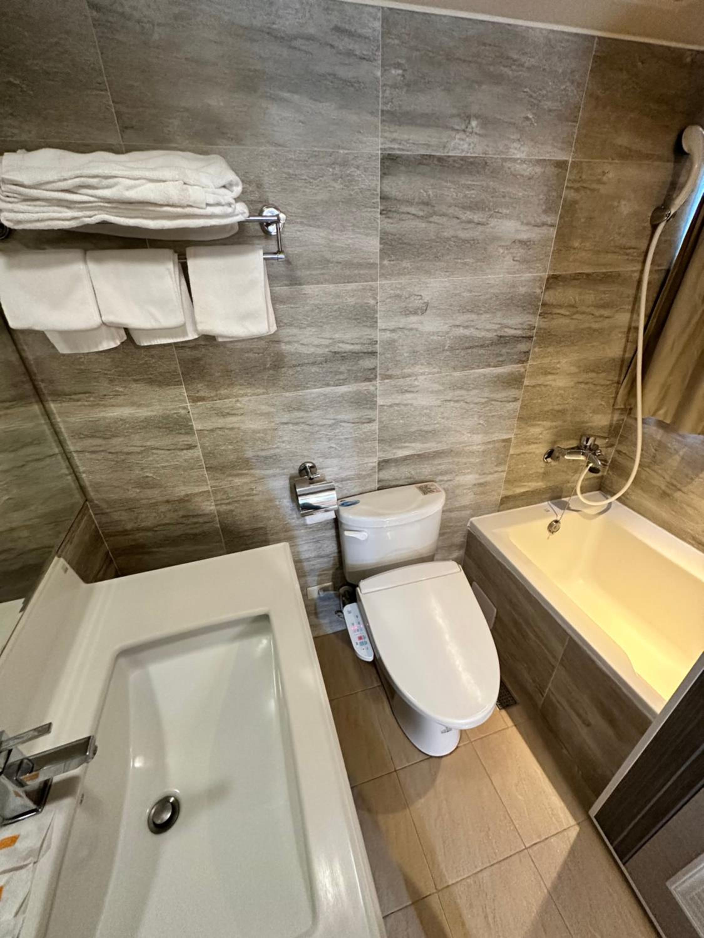 Golden Home Hotel
