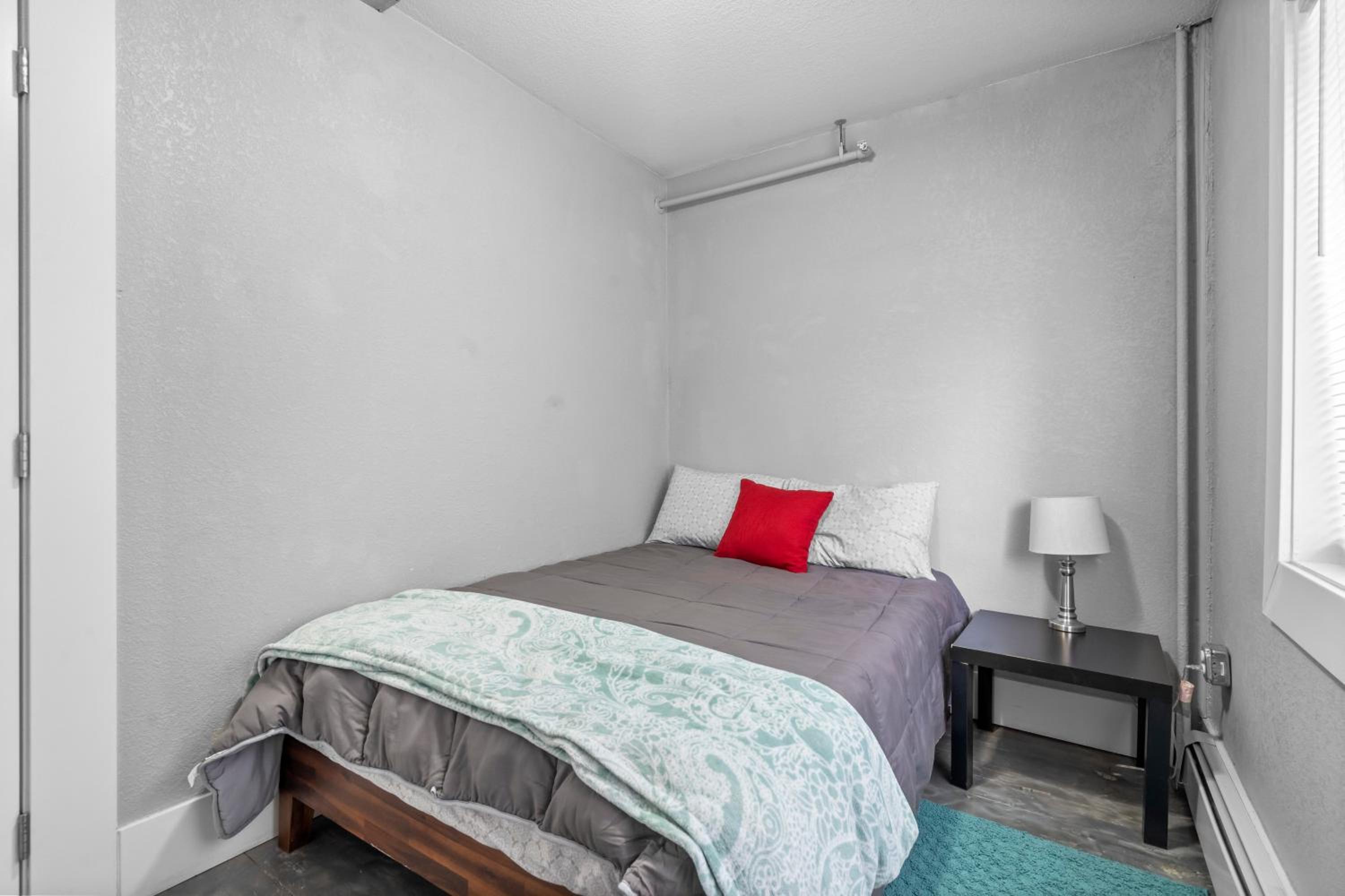 Navarre Apartments