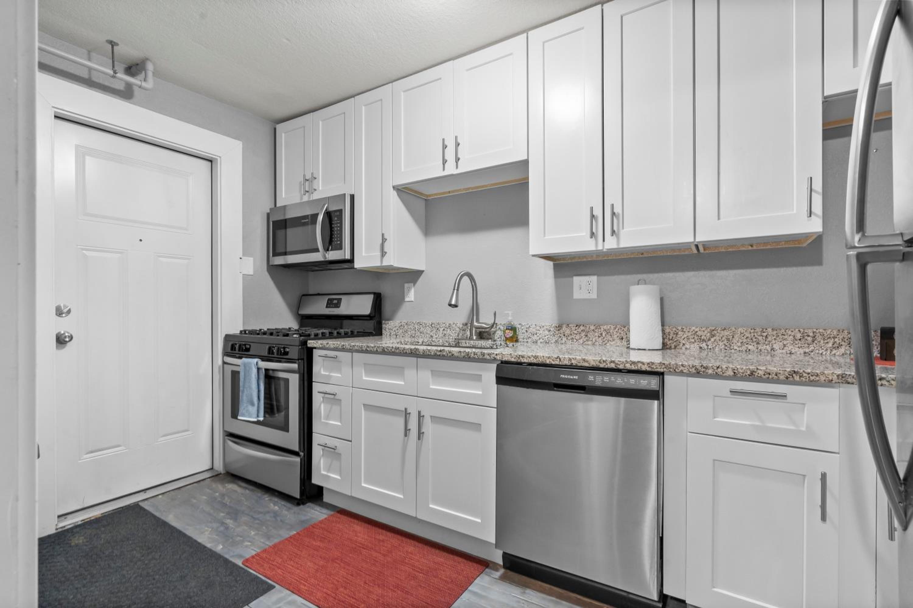 Navarre Apartments