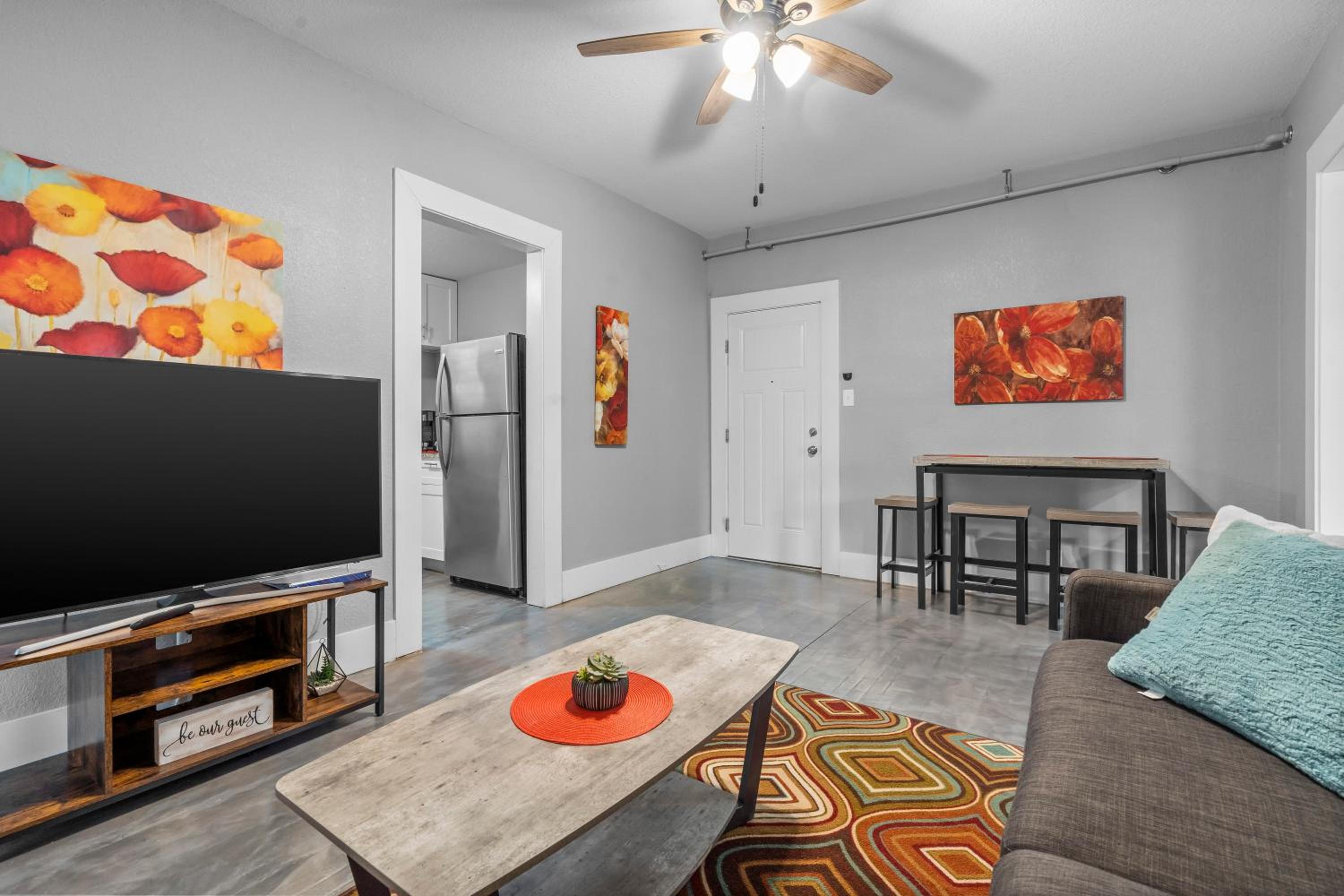 Navarre Apartments