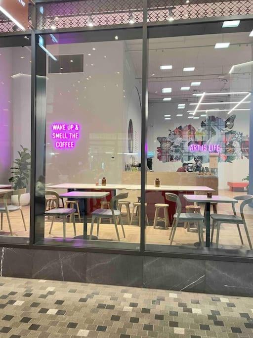 2Brooms Max for5 at Heart of CBD 1Free Parking