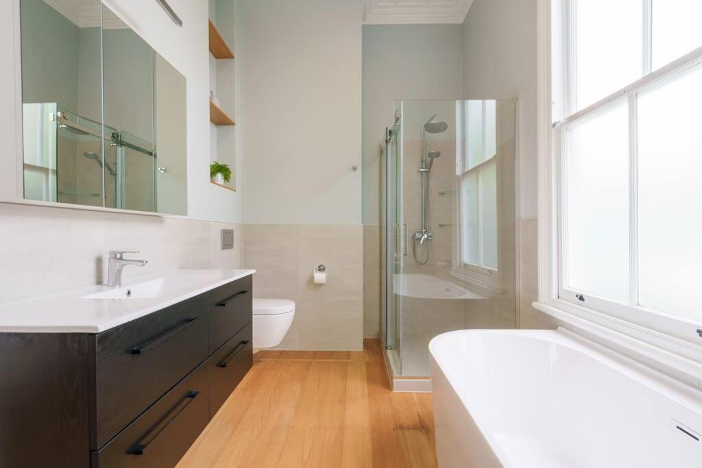 Executive home in Mt Eden view 5