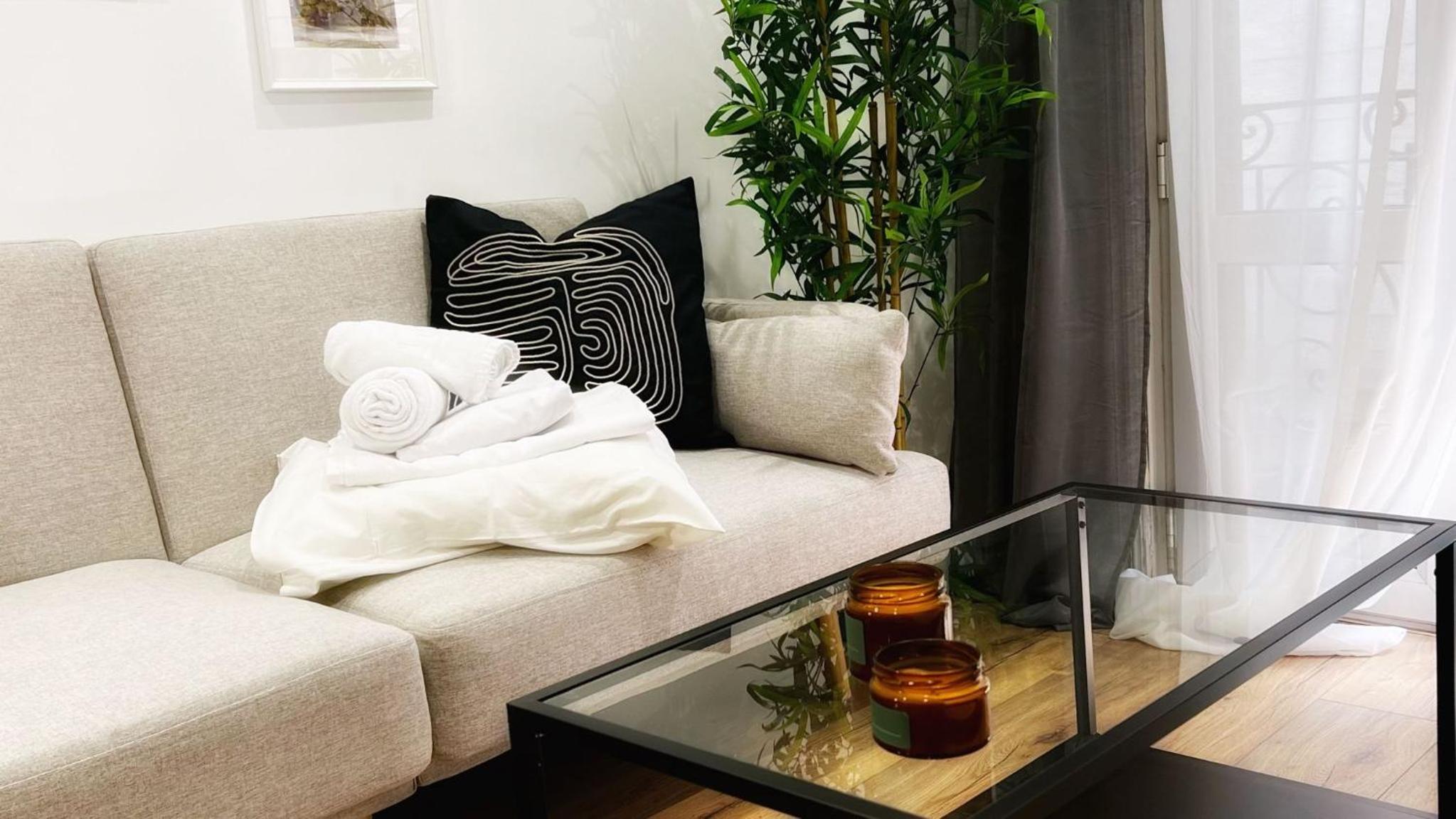 Bilbao Ronda apartamento con balcón Casco Viejo