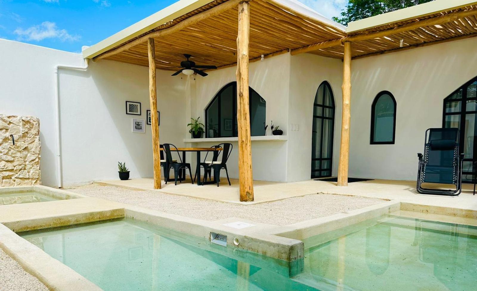 Las Guapas Villas Tamarindo