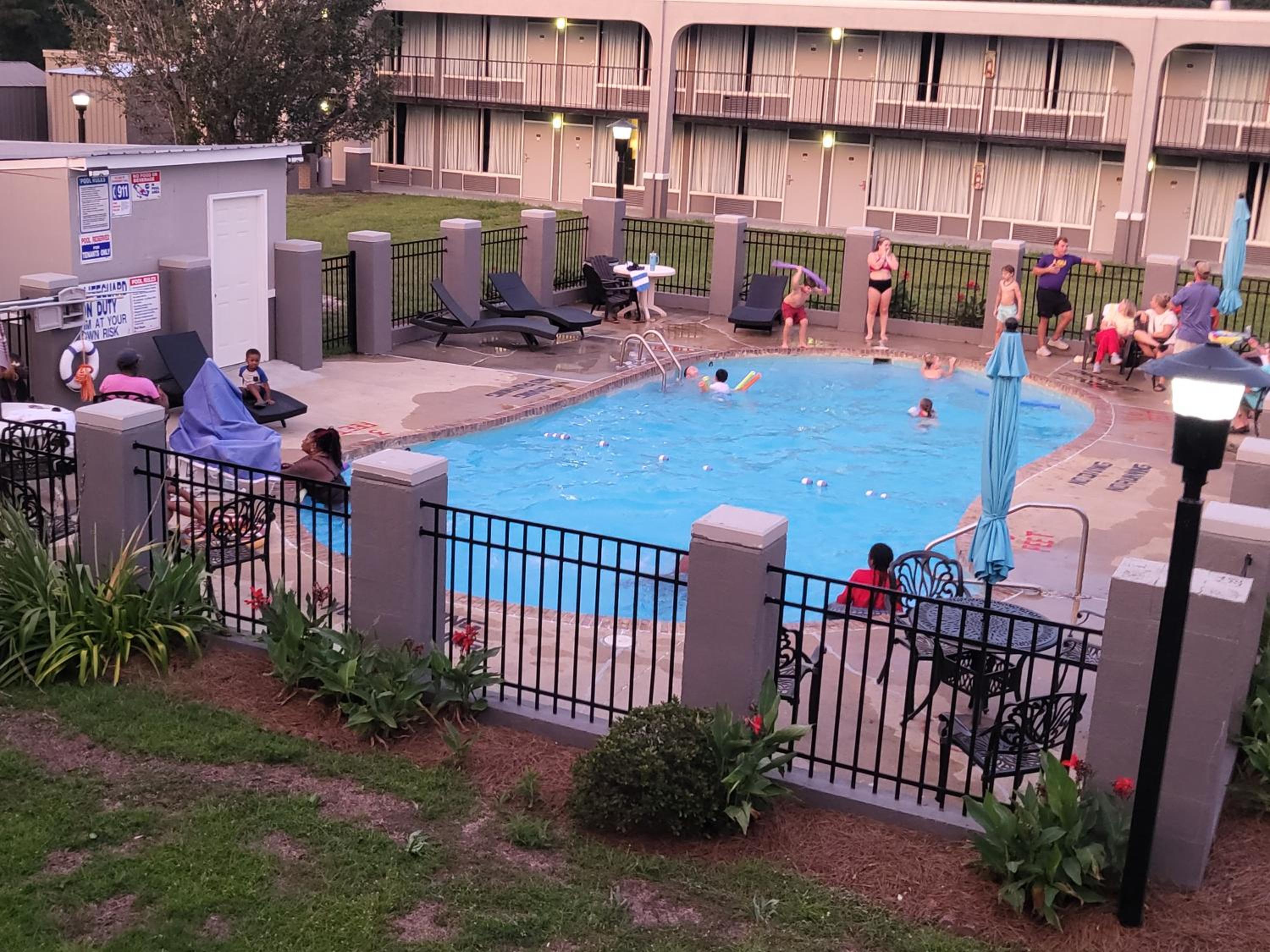 Econolodge
