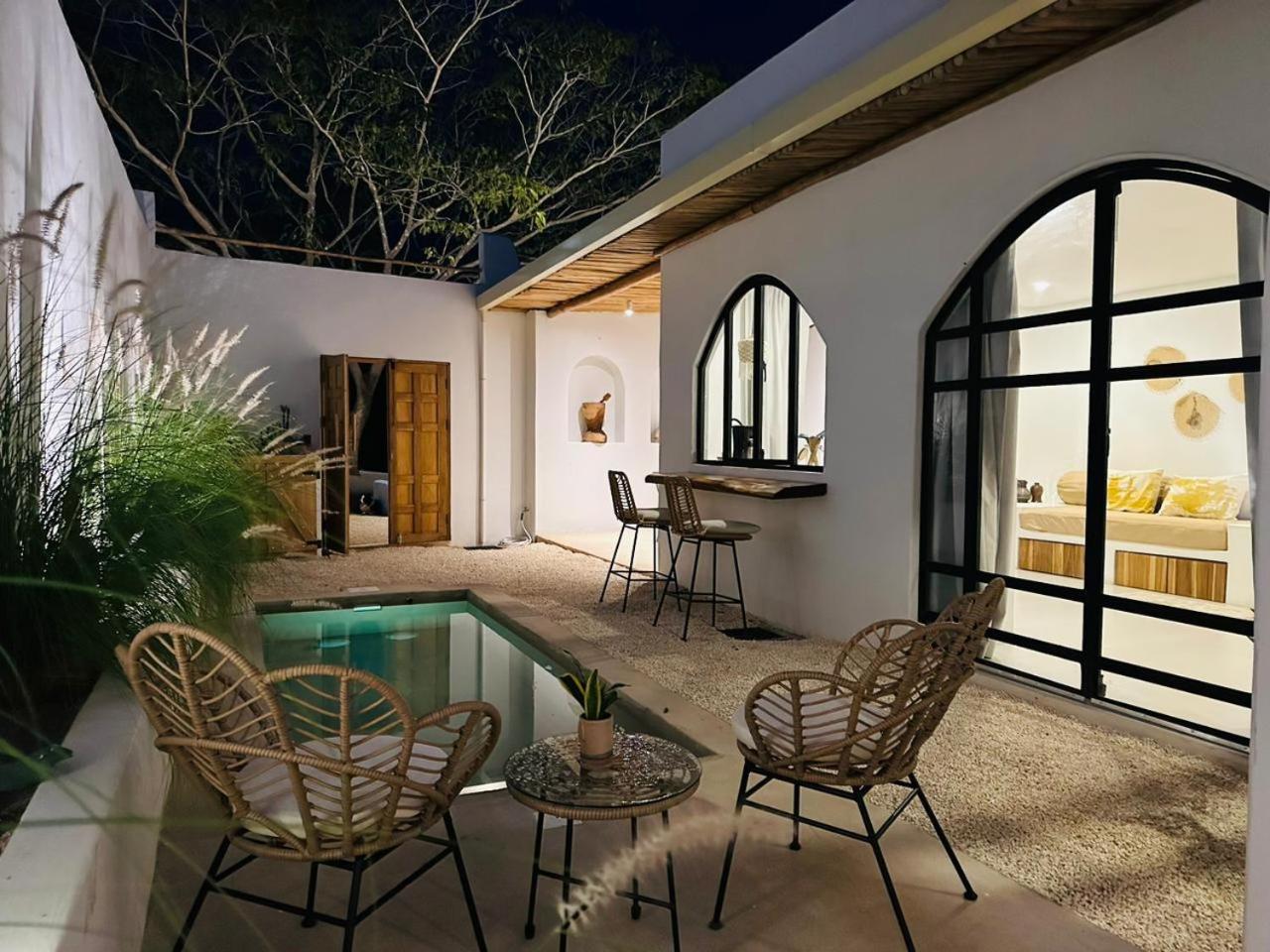 Las Guapas Villas Tamarindo