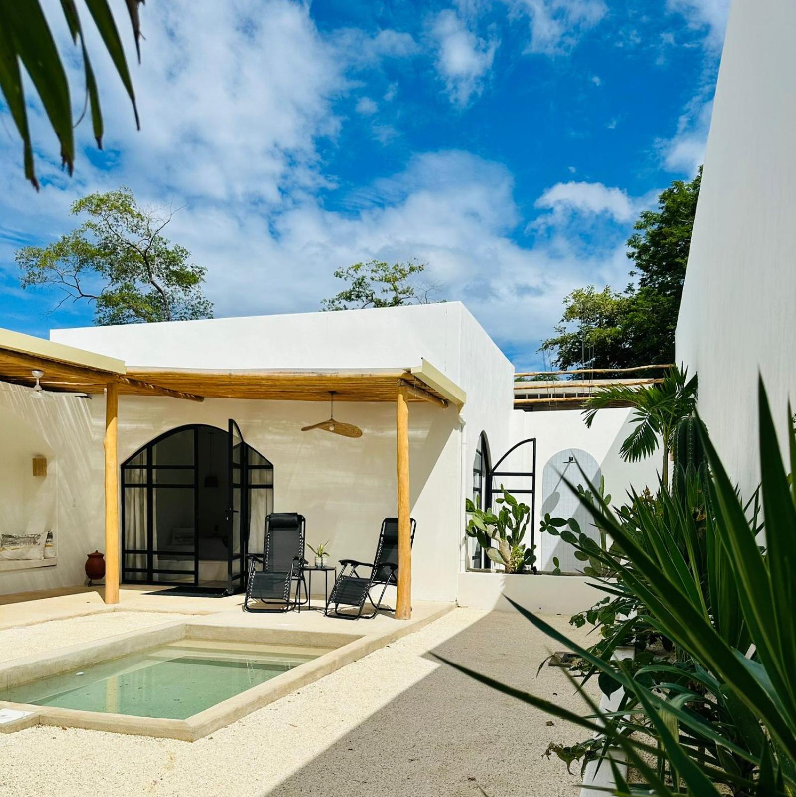 Las Guapas Villas Tamarindo