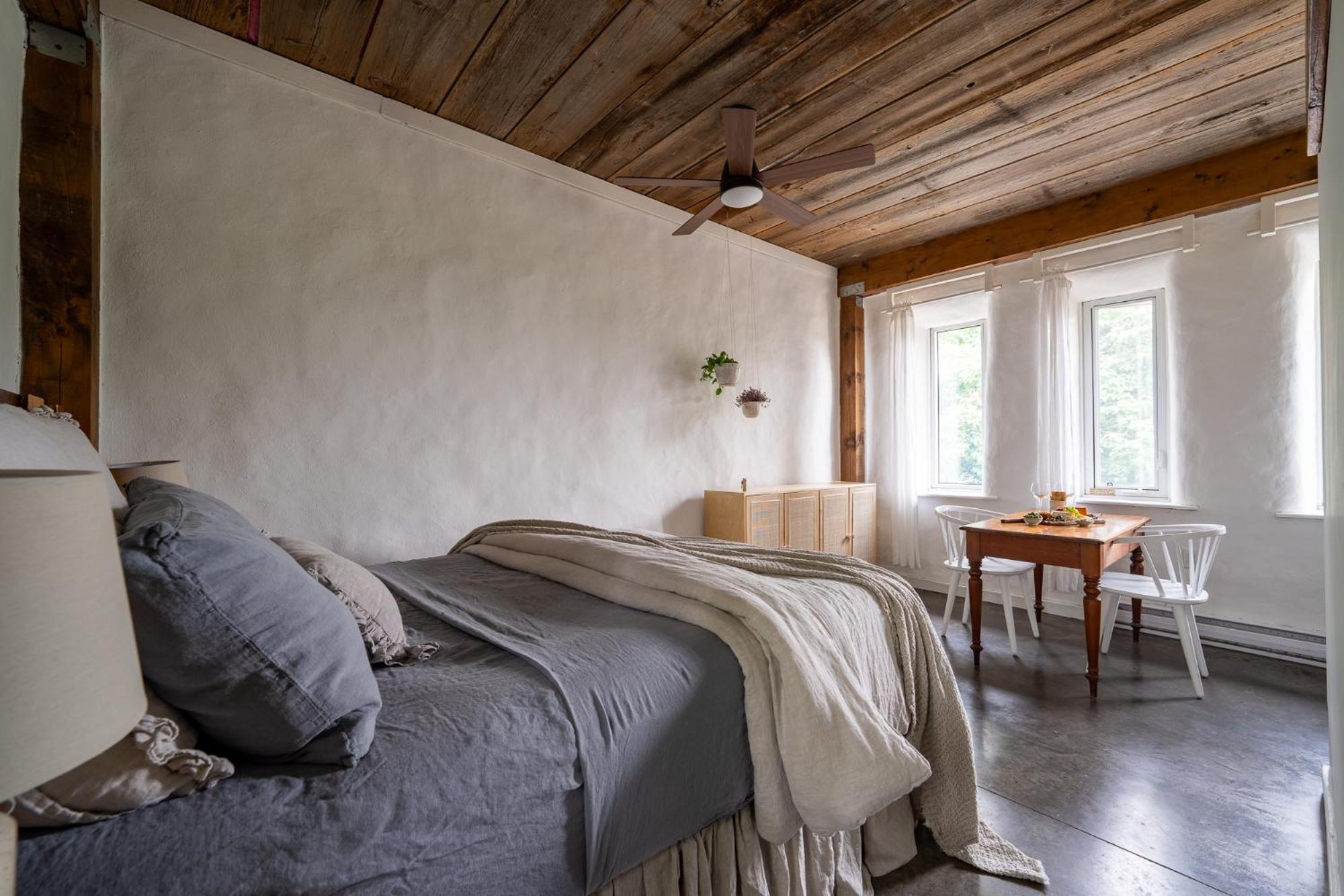 Owl's Nest Suites