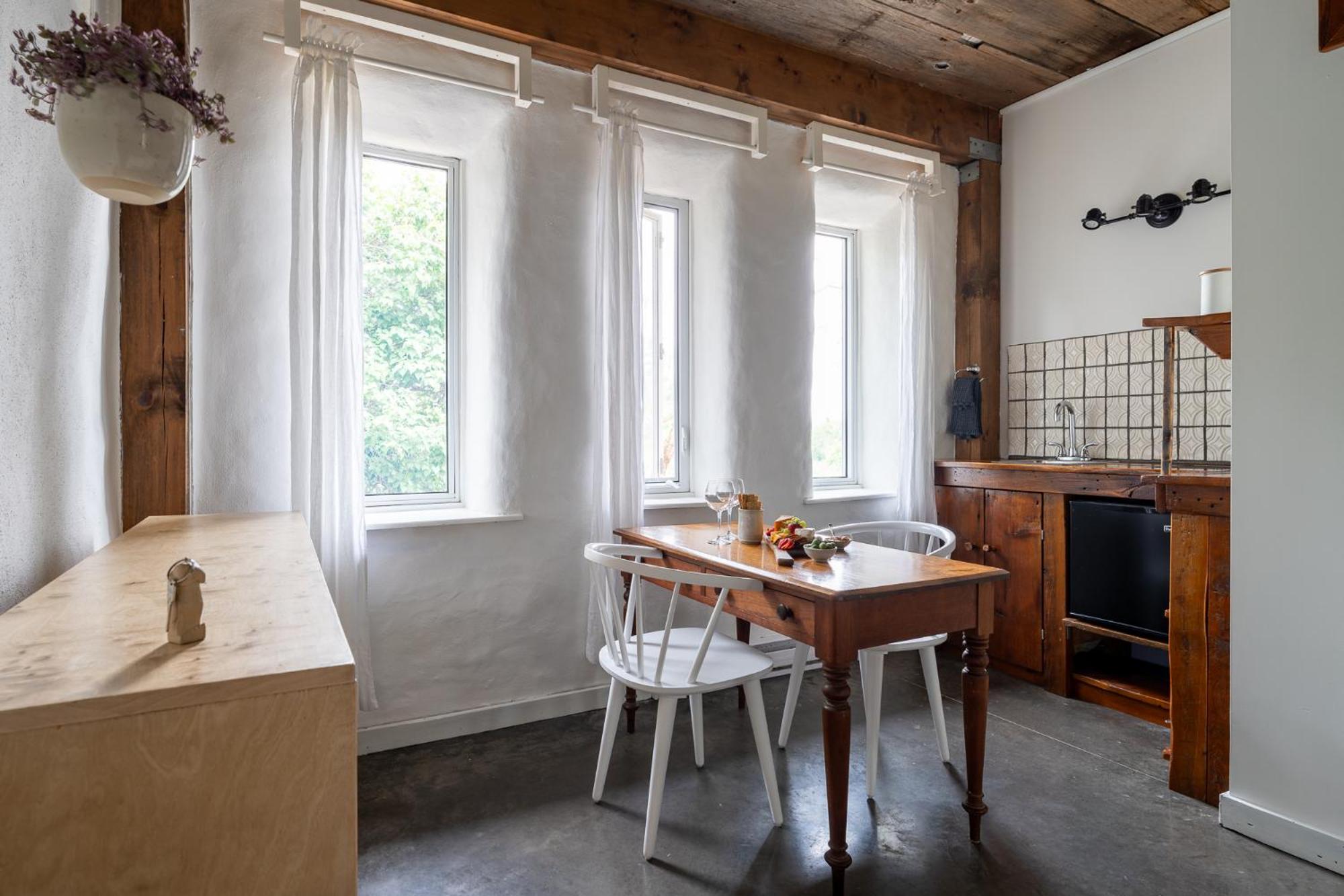 Owl's Nest Suites