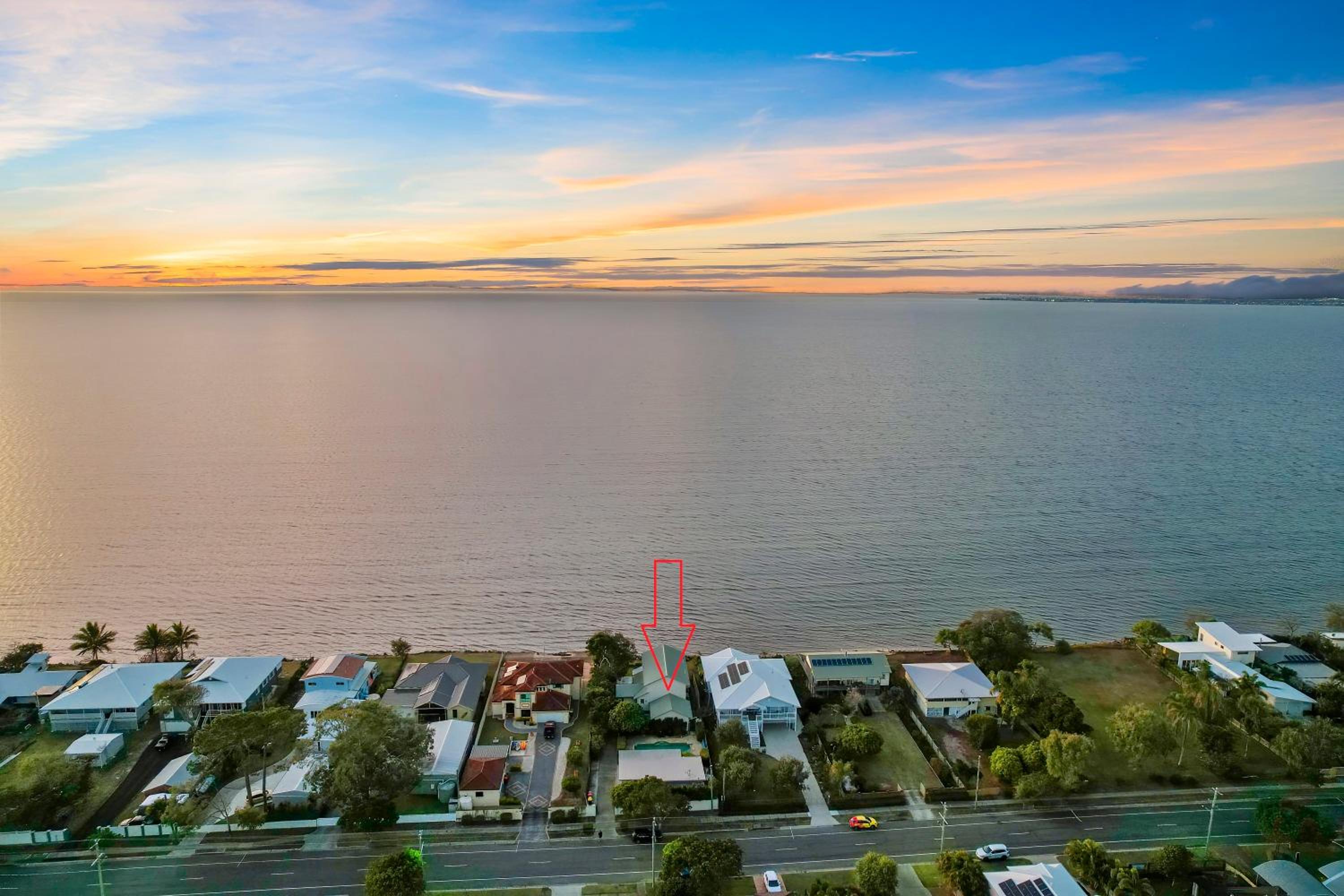 Ocean Pearl - 3 bedroom beachfront property!