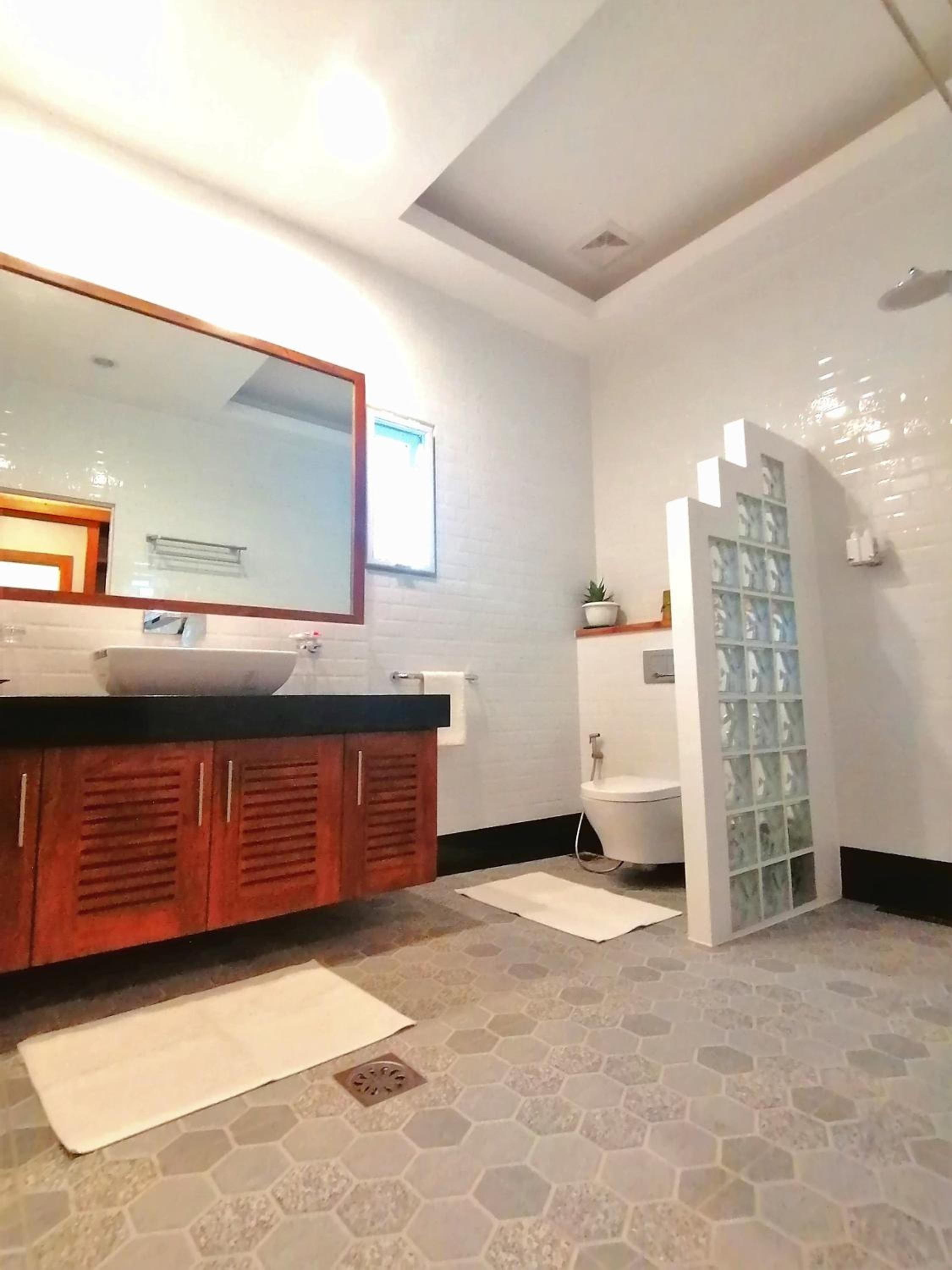 Vida Homes Condo Resort