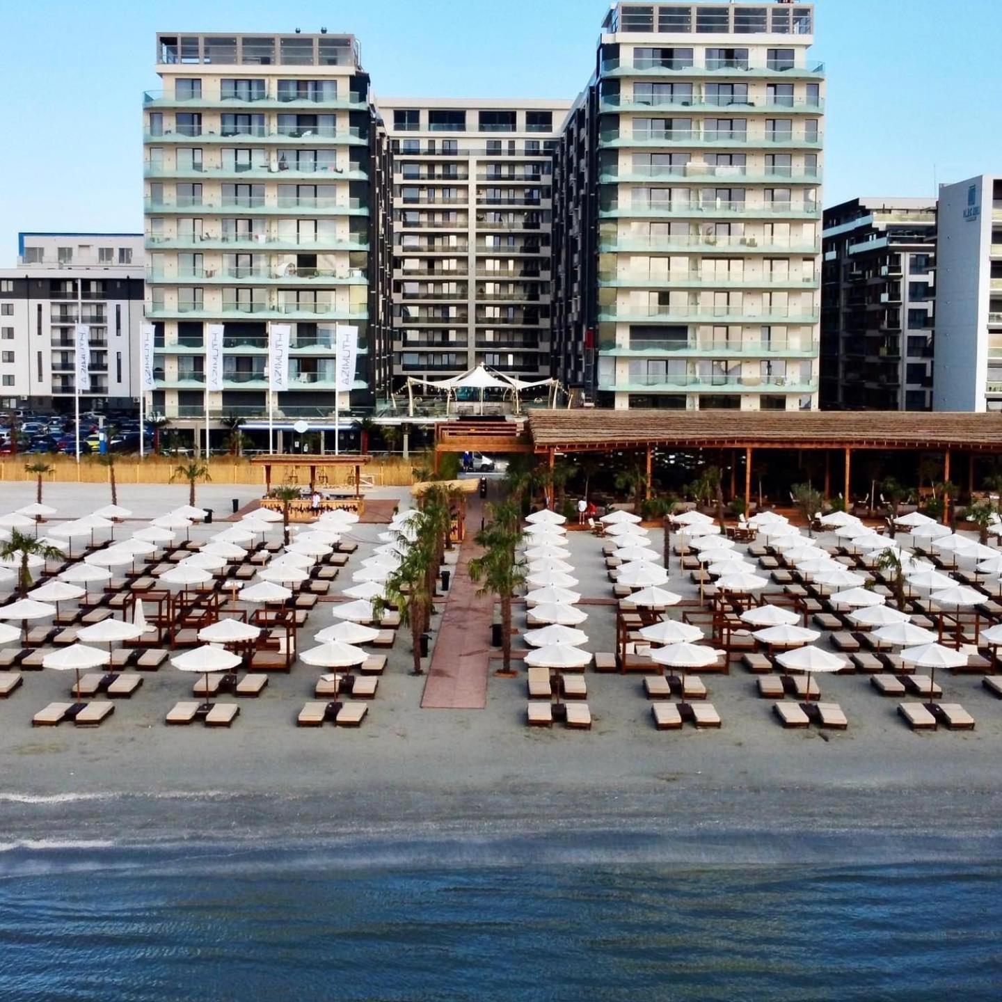 Richy by the Sea Apartment