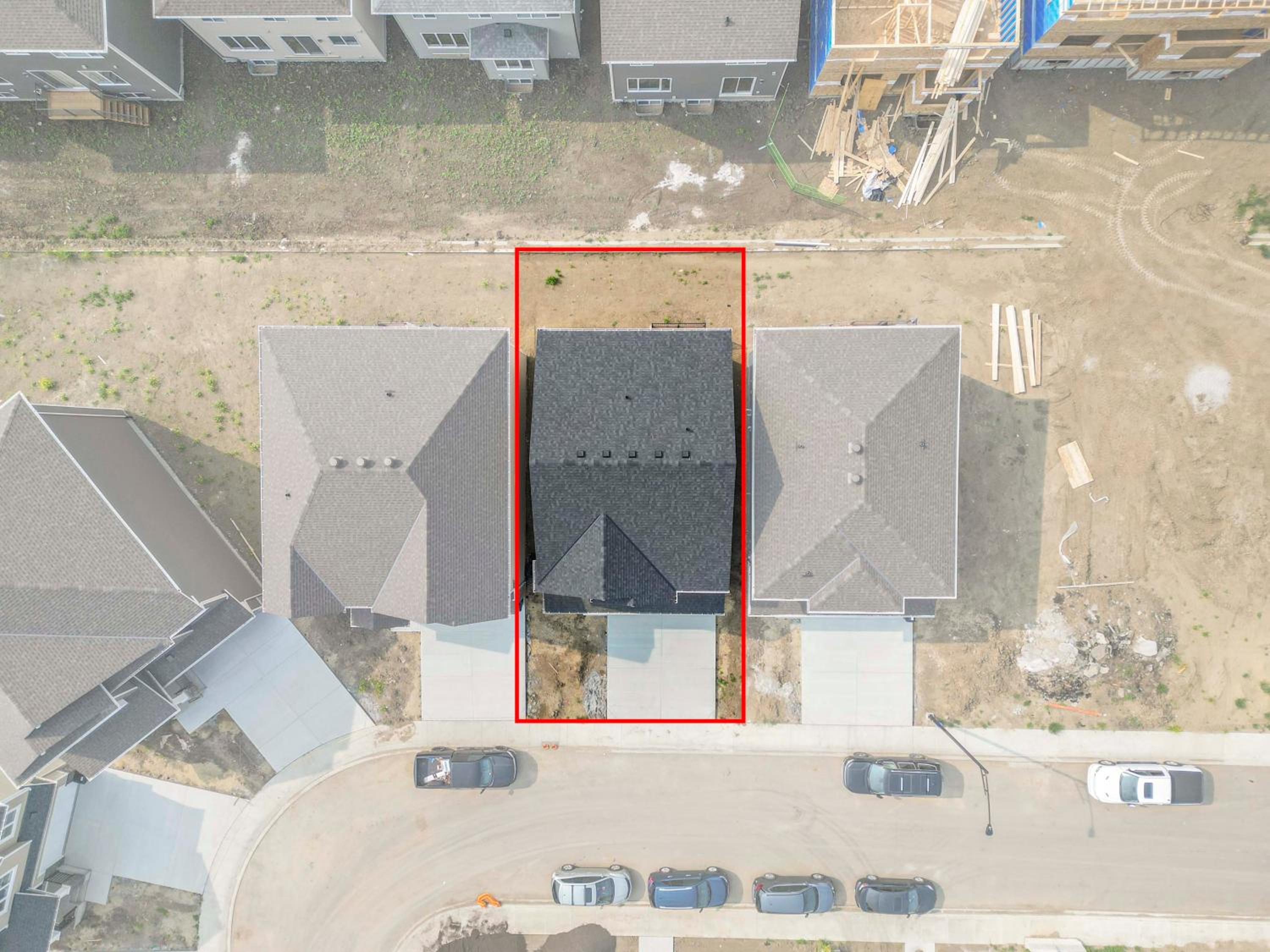 A cozy 3 bedroom new house with 2 living rooms