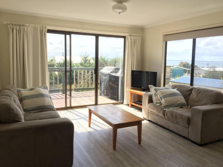 Airy Beach Escape in Ventnor