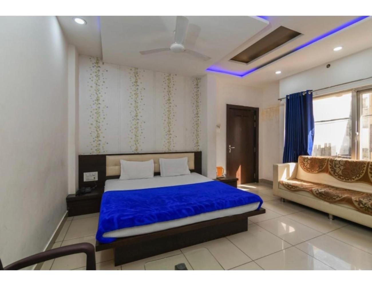 Hotel Shri Vijay Palace, Ujjain view 2