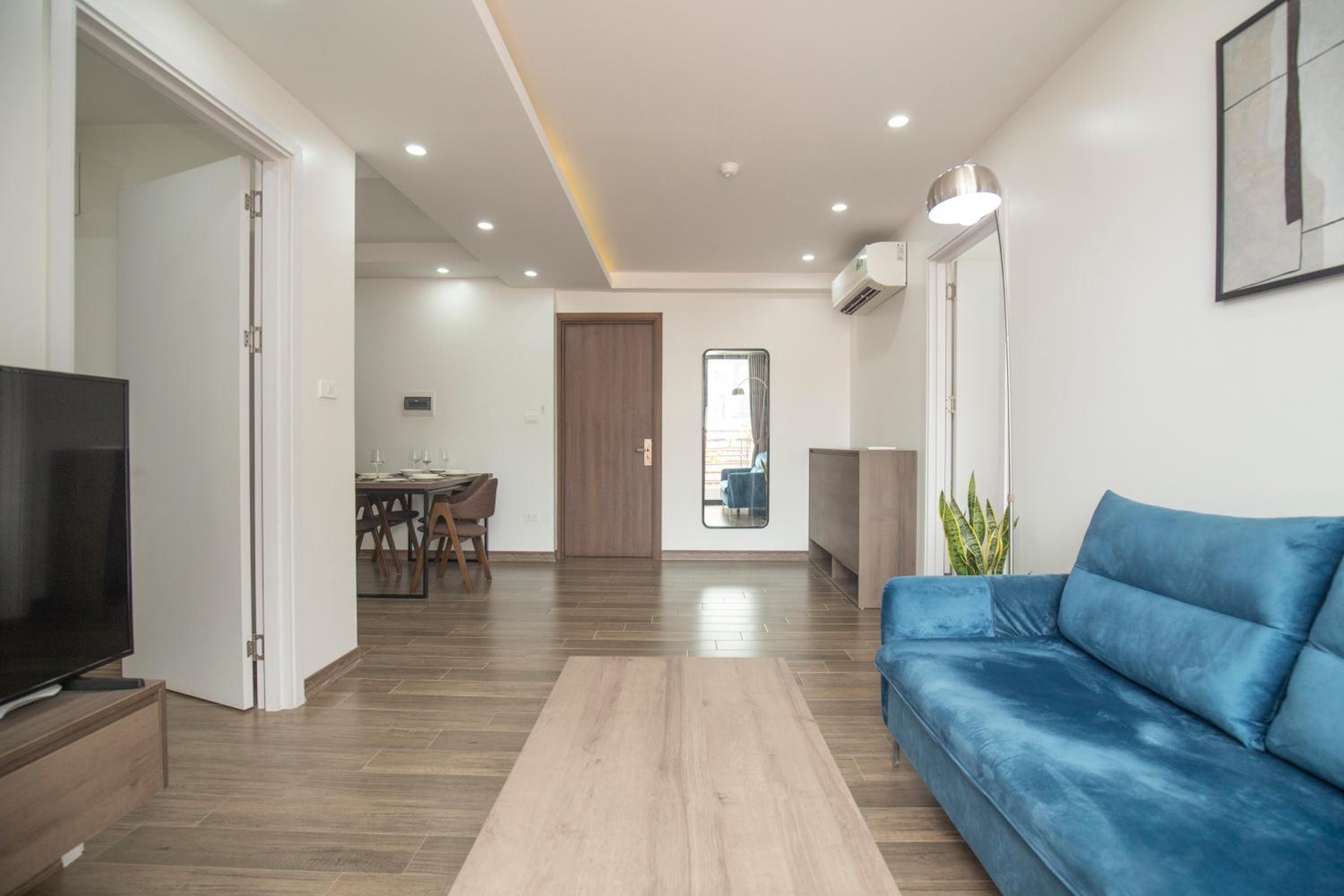 The Valley - Westlake Apartment