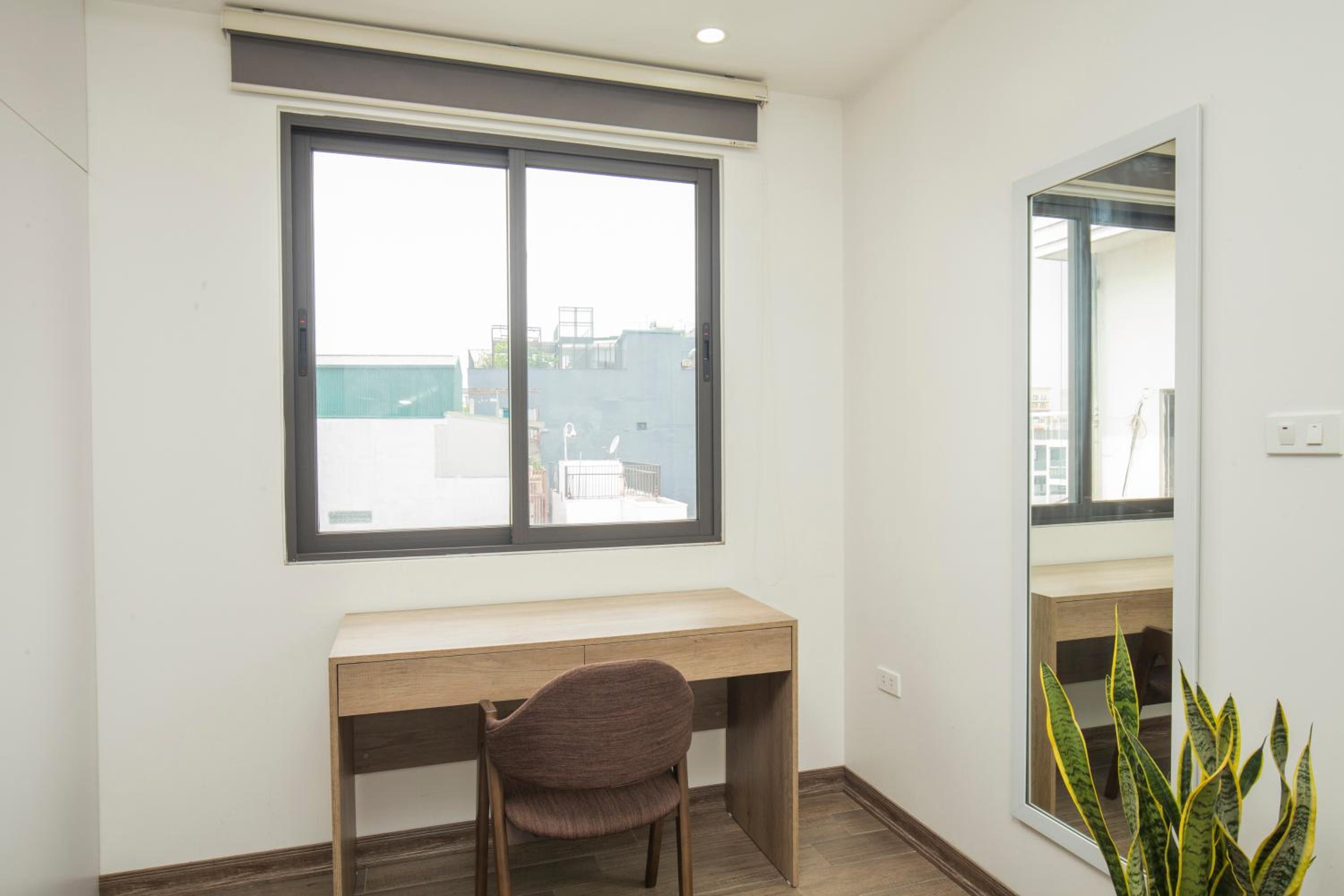 The Valley - Westlake Apartment