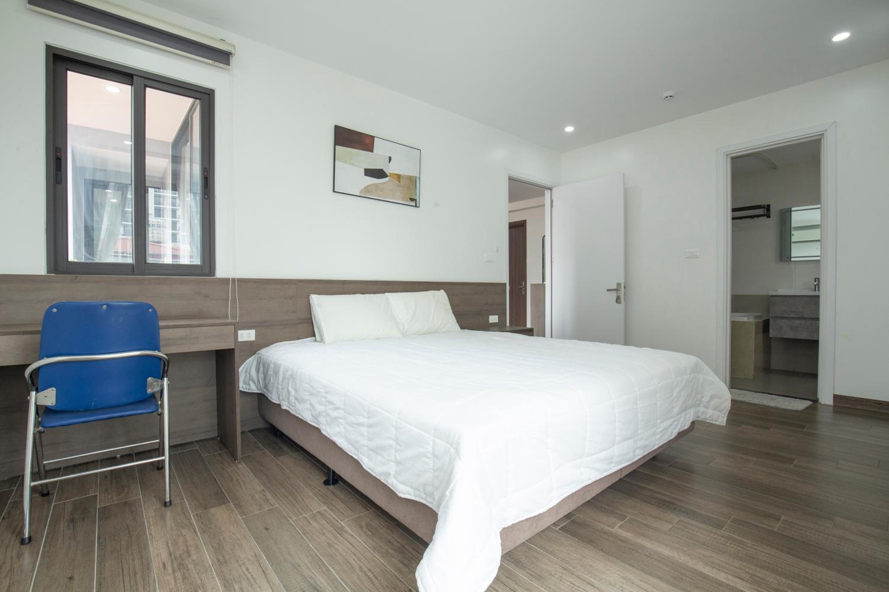 The Valley - Westlake Apartment