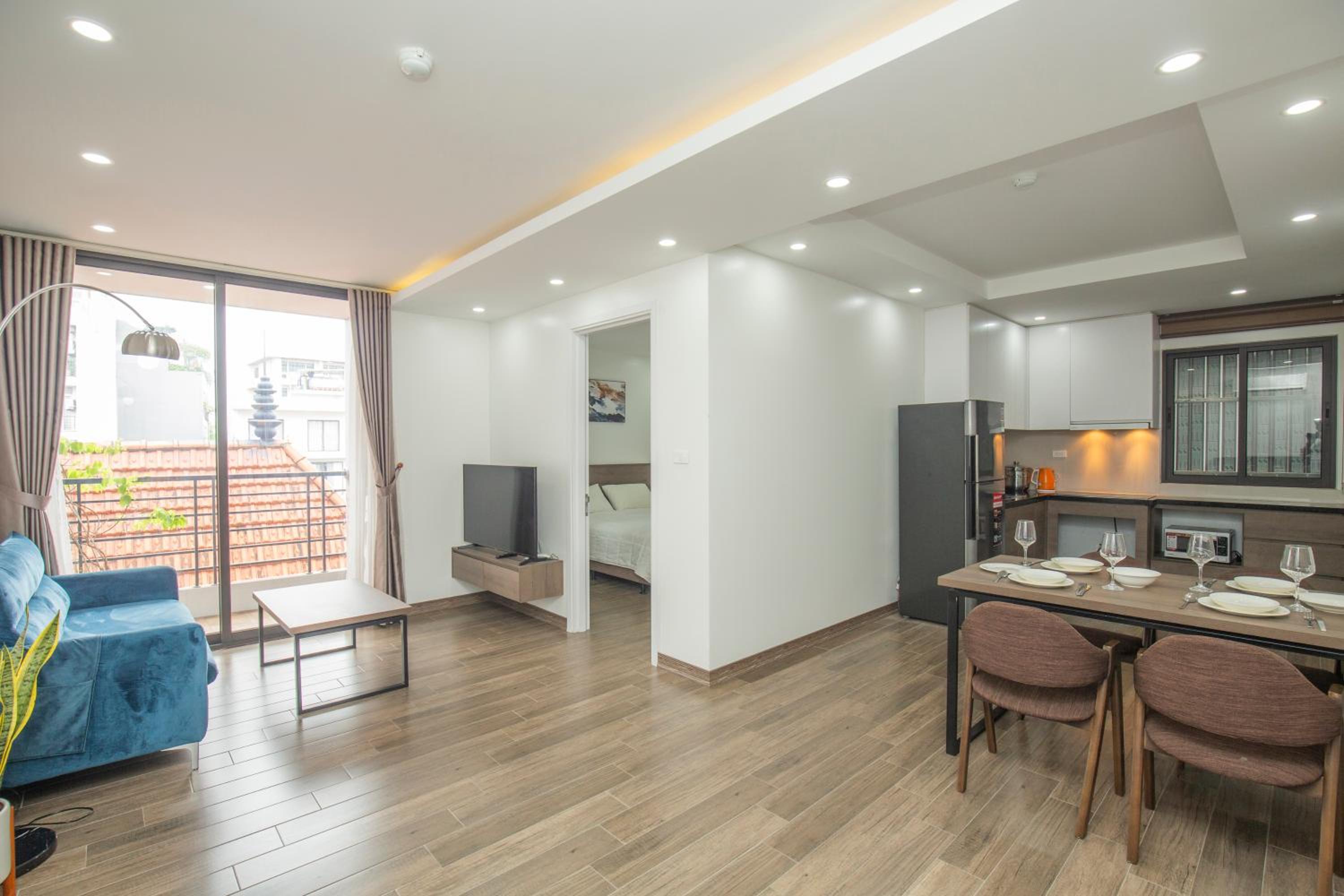 The Valley - Westlake Apartment