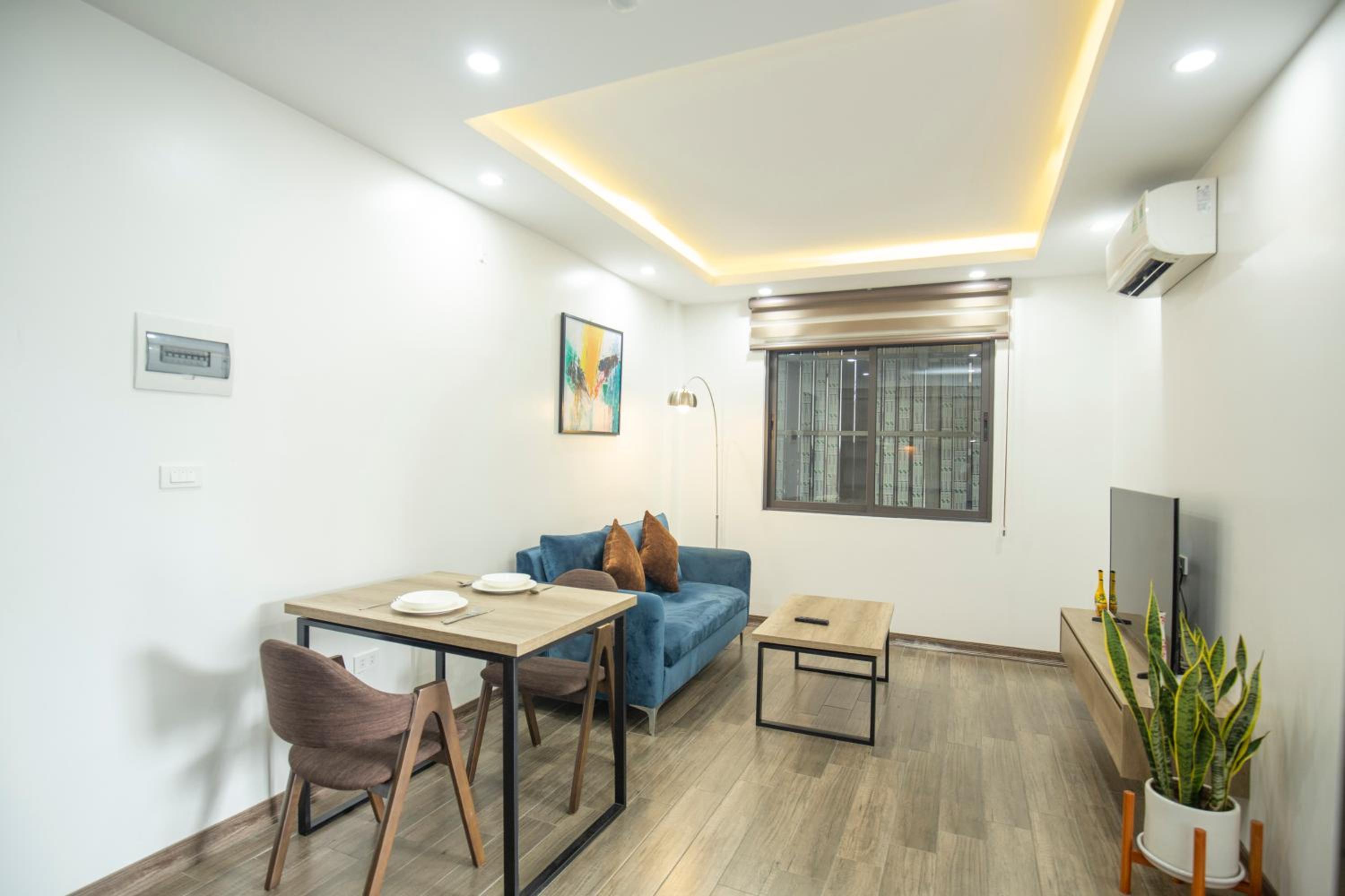 The Valley - Westlake Apartment
