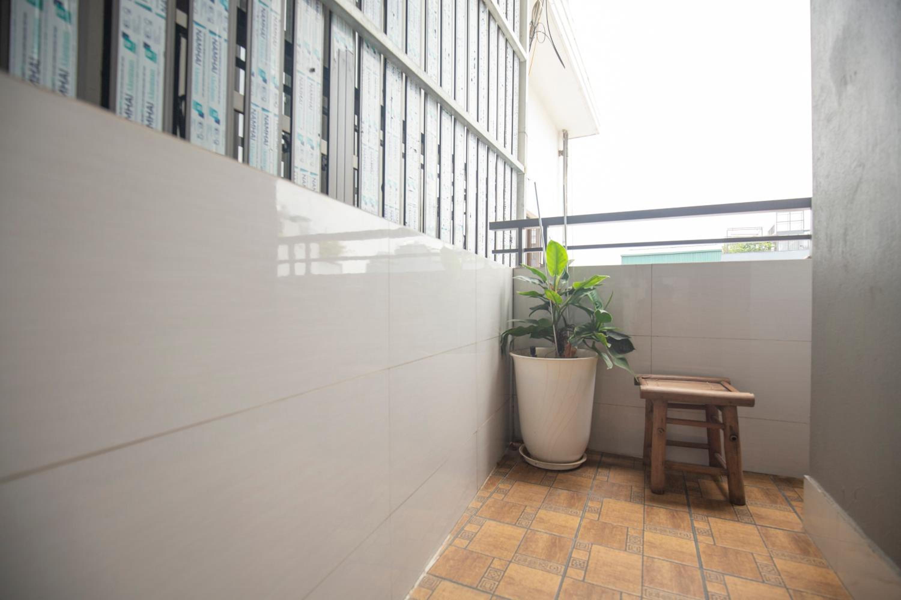 The Valley - Westlake Apartment