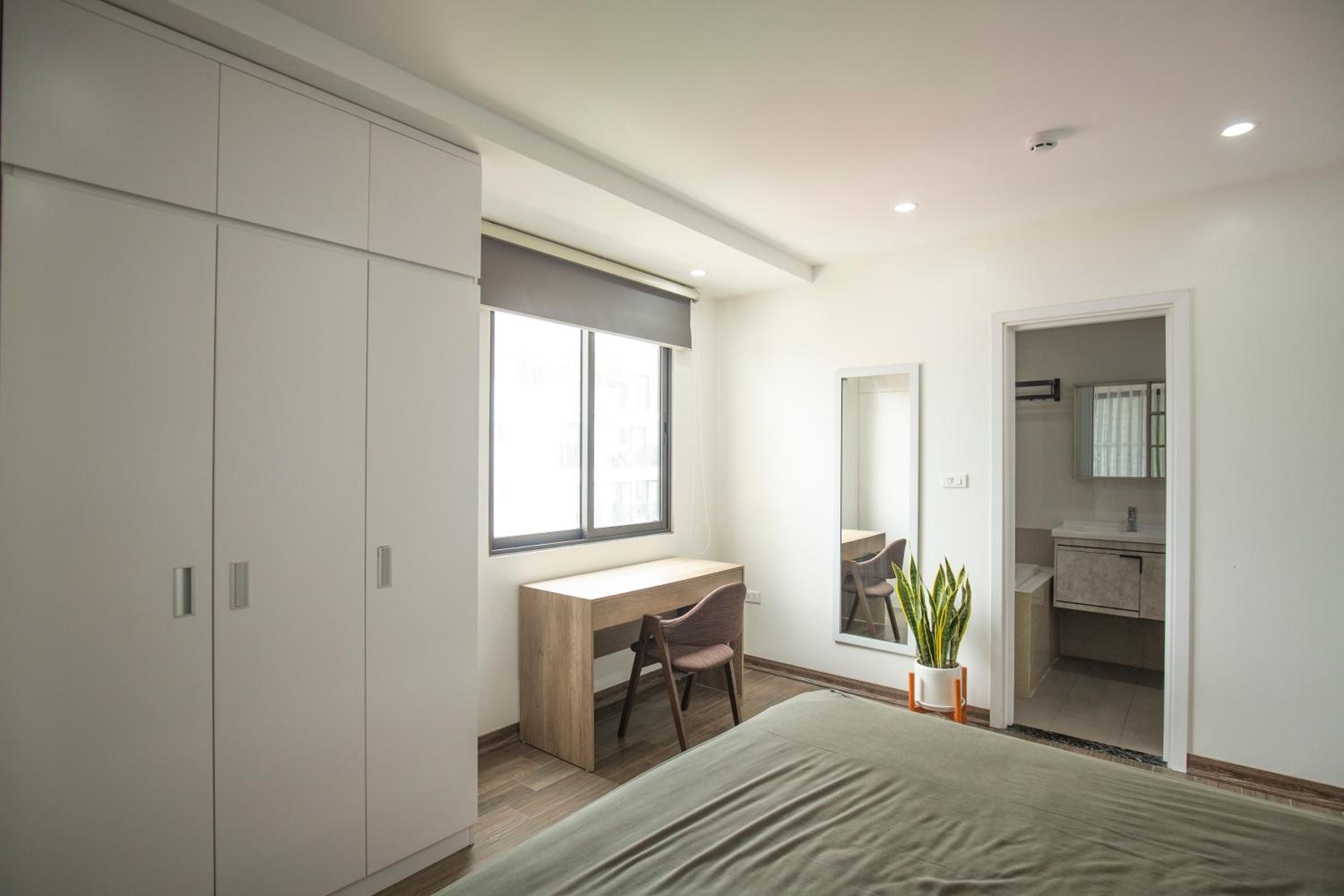 The Valley - Westlake Apartment