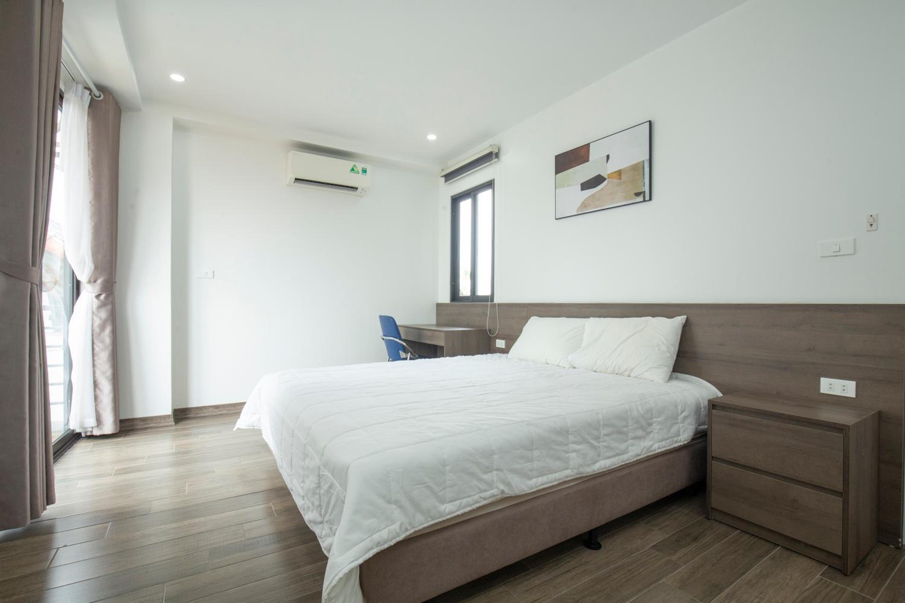 The Valley - Westlake Apartment