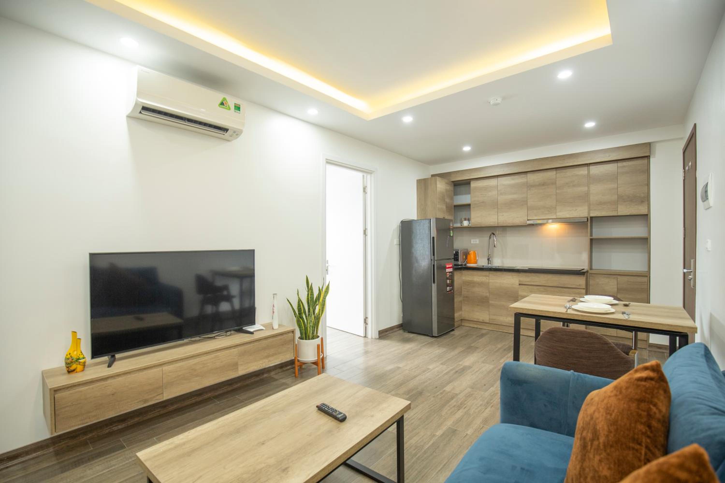 The Valley - Westlake Apartment