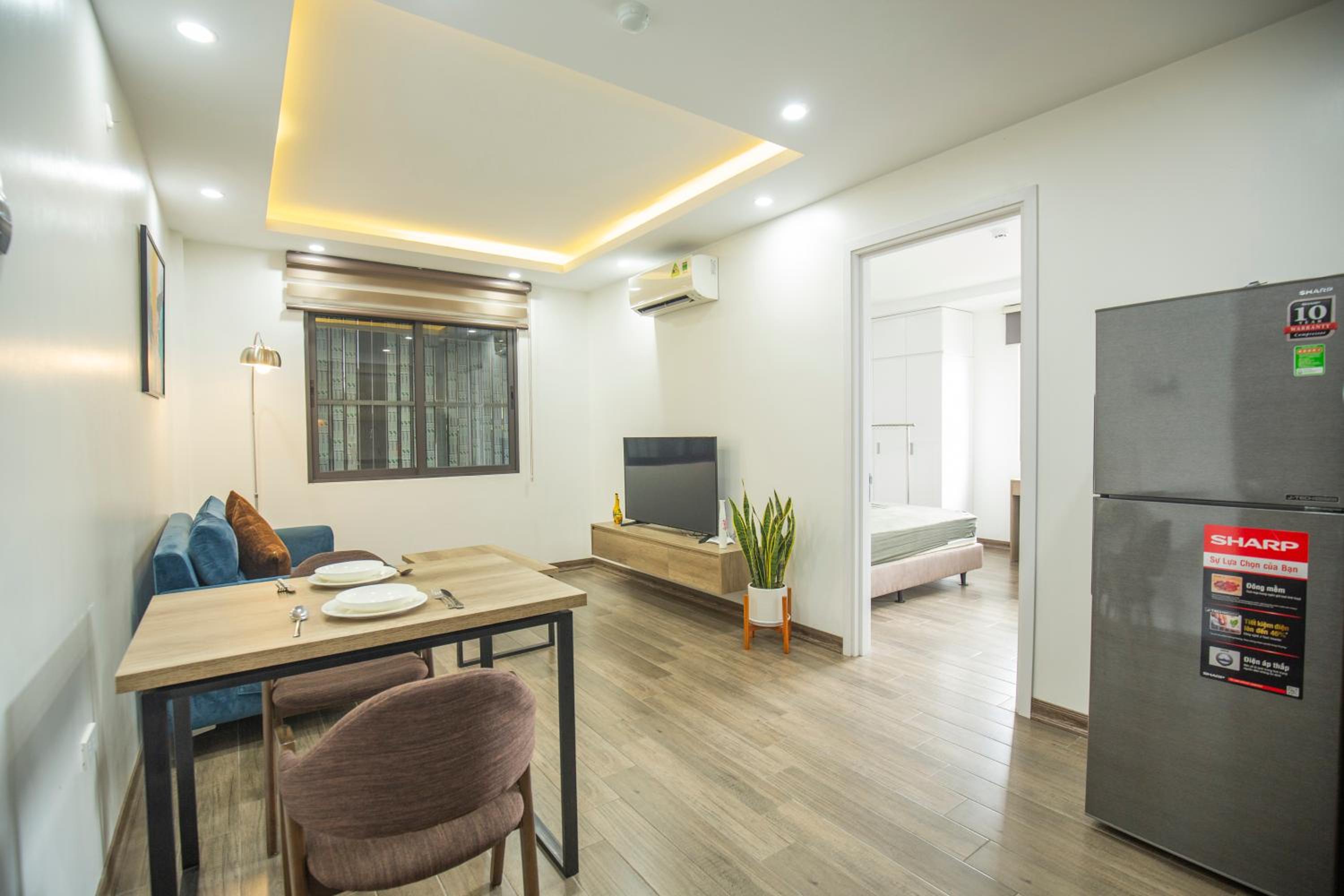 The Valley - Westlake Apartment