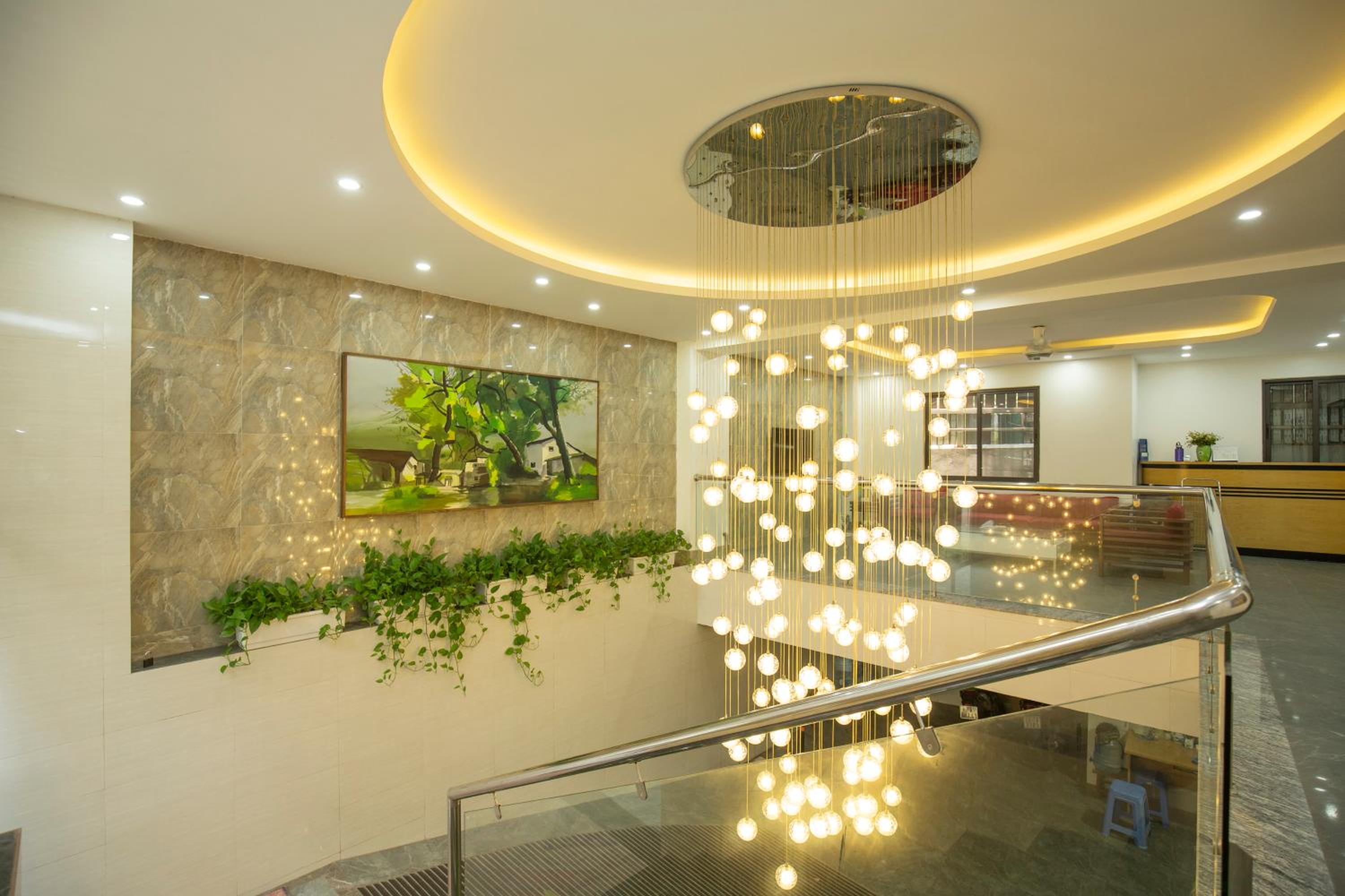 The Valley - Westlake Apartment
