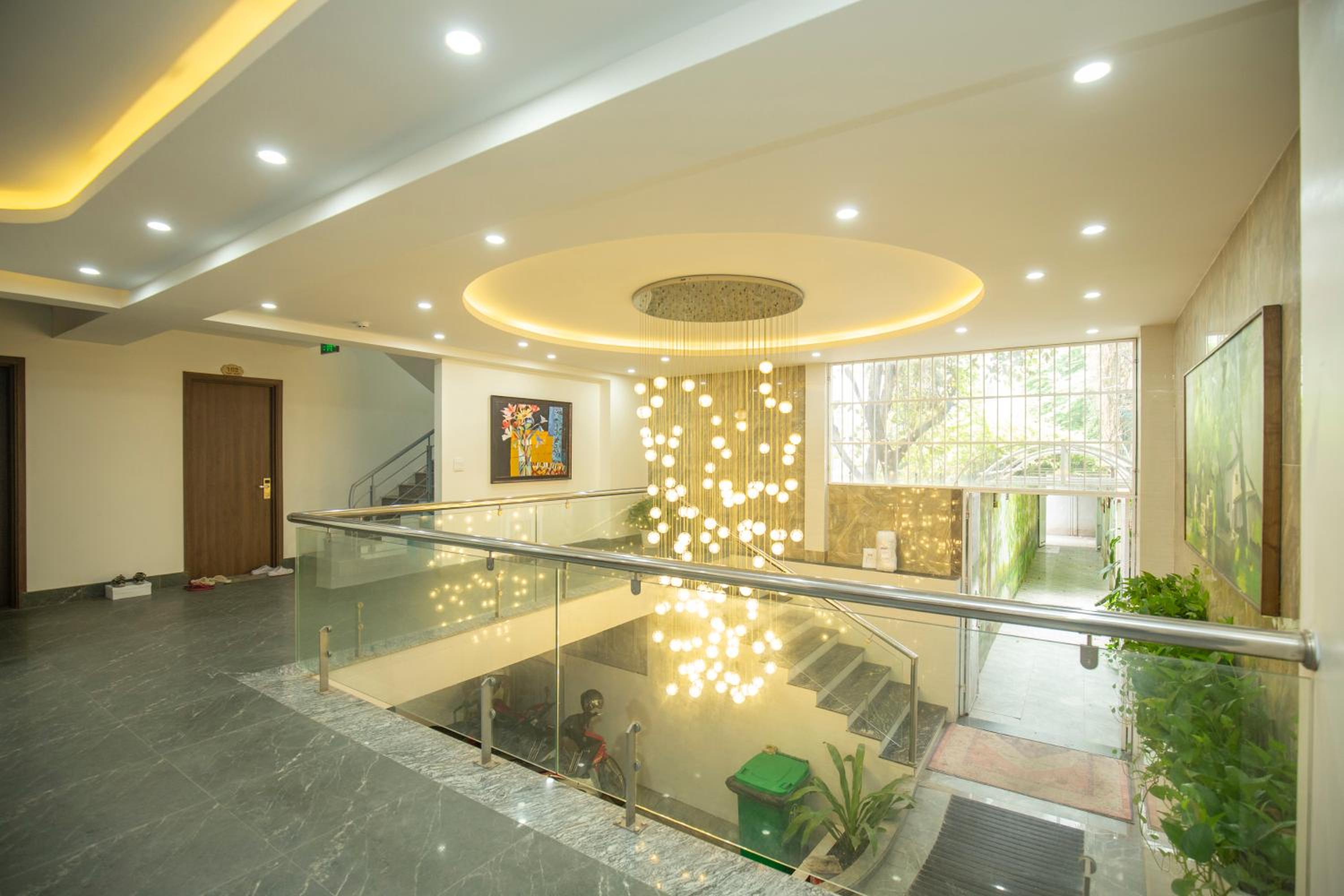 The Valley - Westlake Apartment