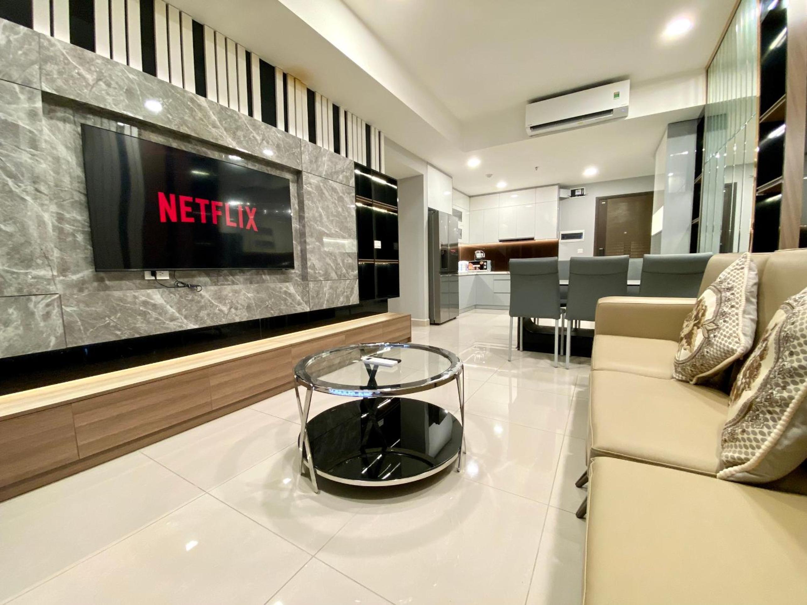 Soho Apt - luxury stay, next to BenThanh market