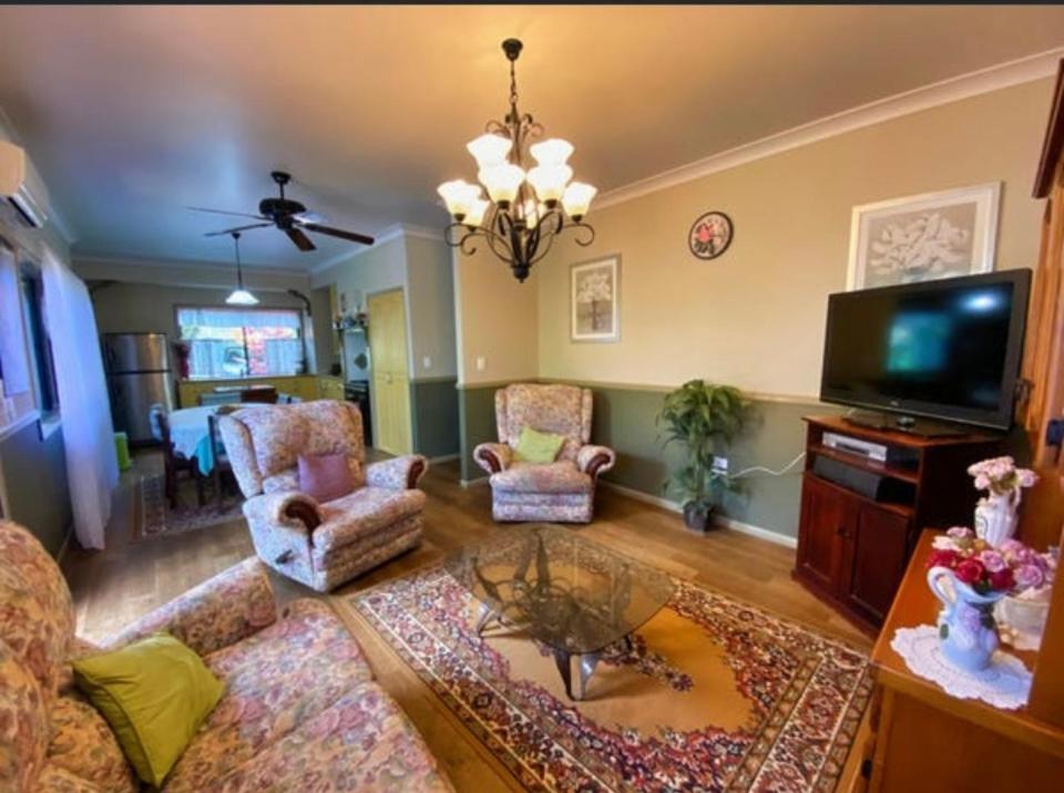 GOLDEN LACE B&B
