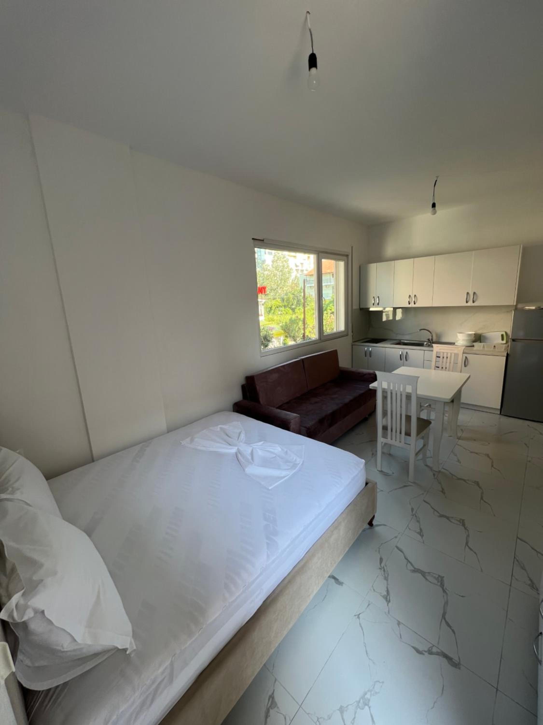 Ebis Hotel & Apartments