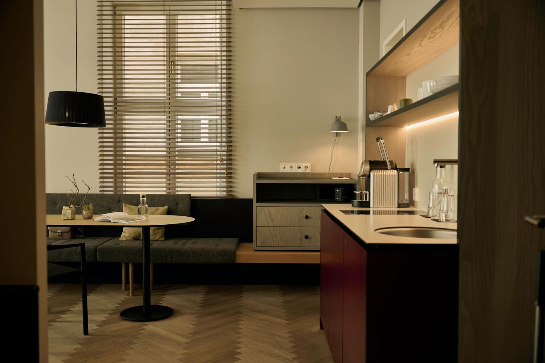 Melter Hotel Apartments - a Neighborhood Hotel - Property Image 45