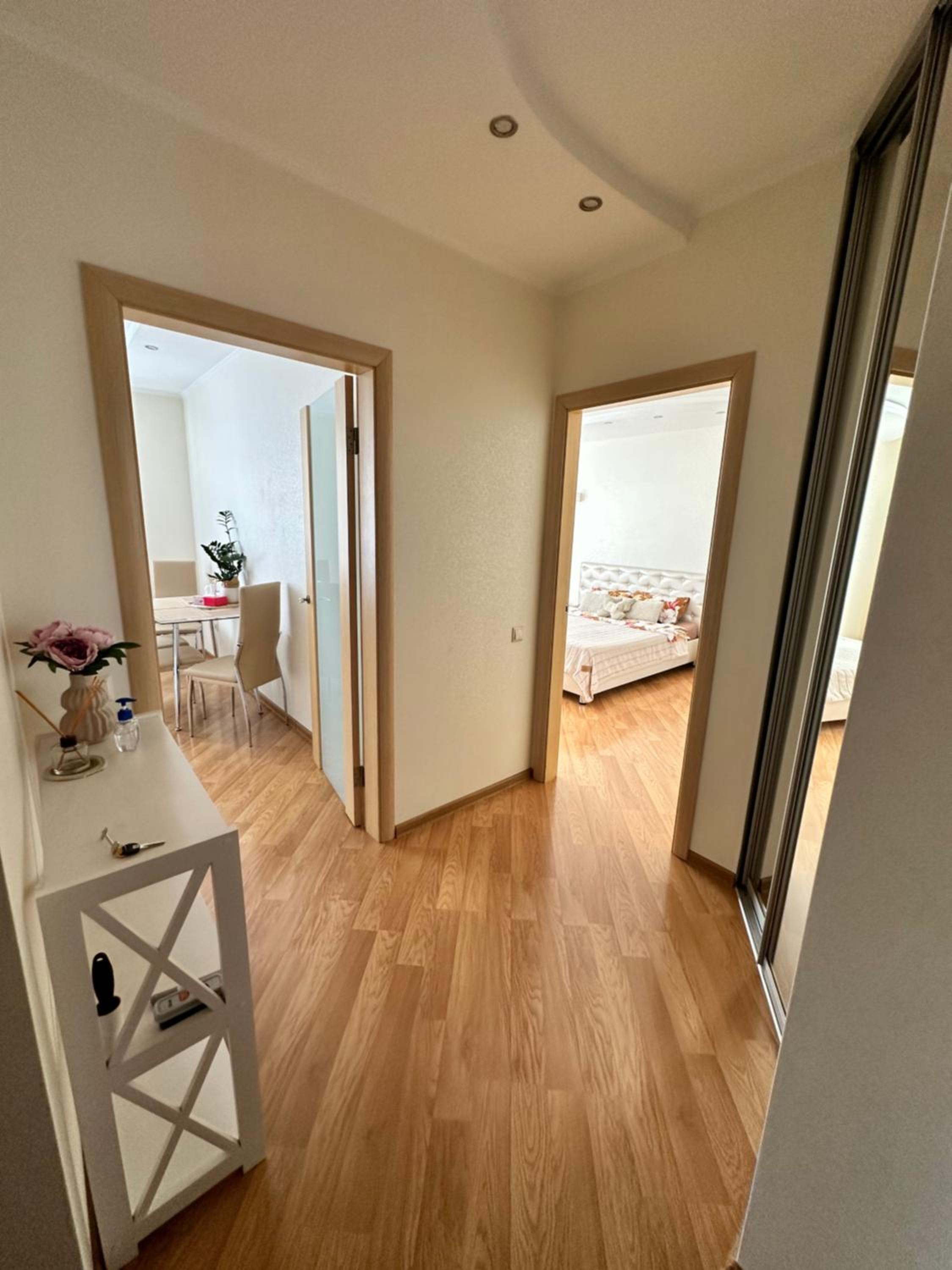 Apartment 1, Podillya
