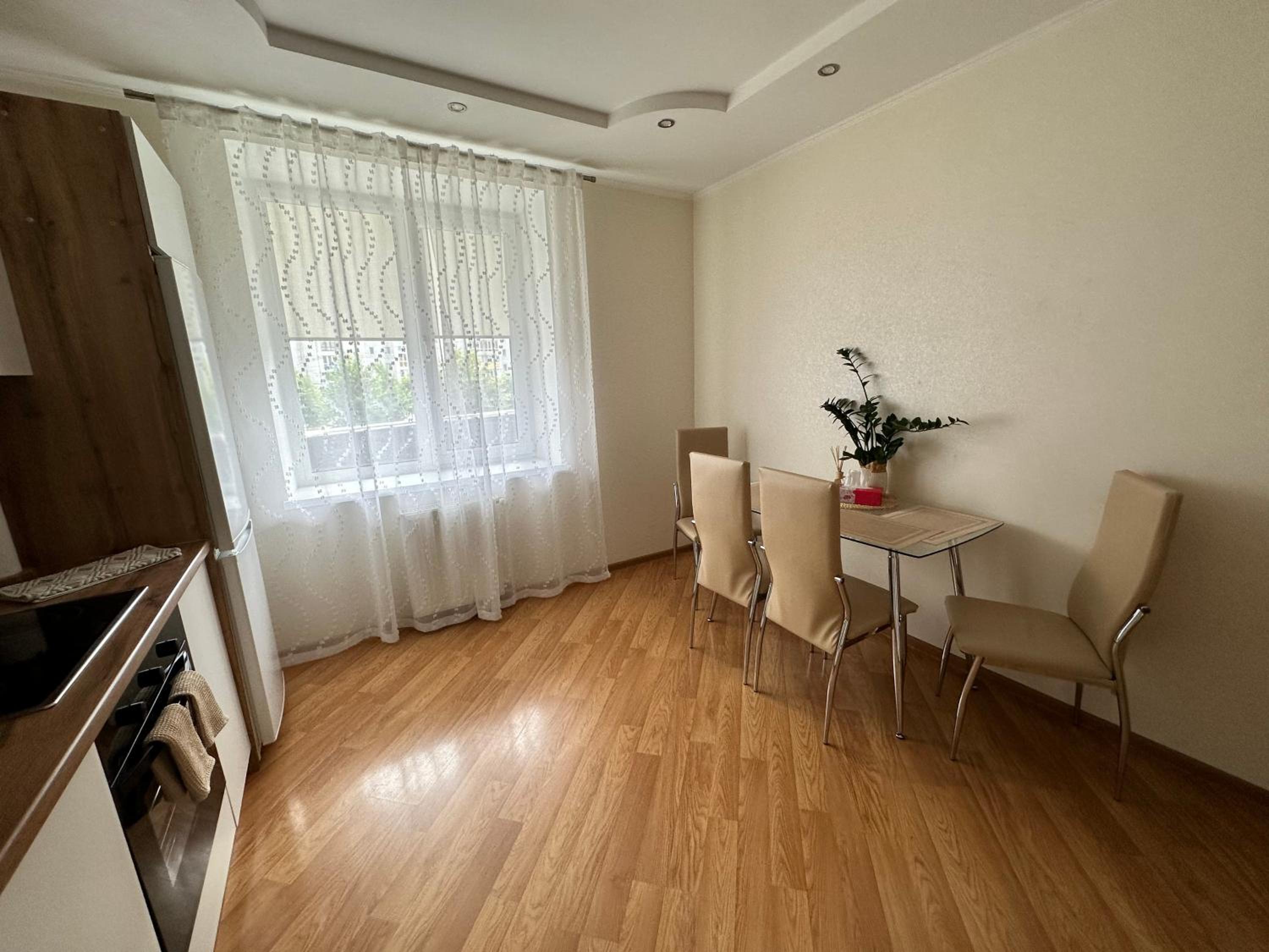 Apartment 1, Podillya