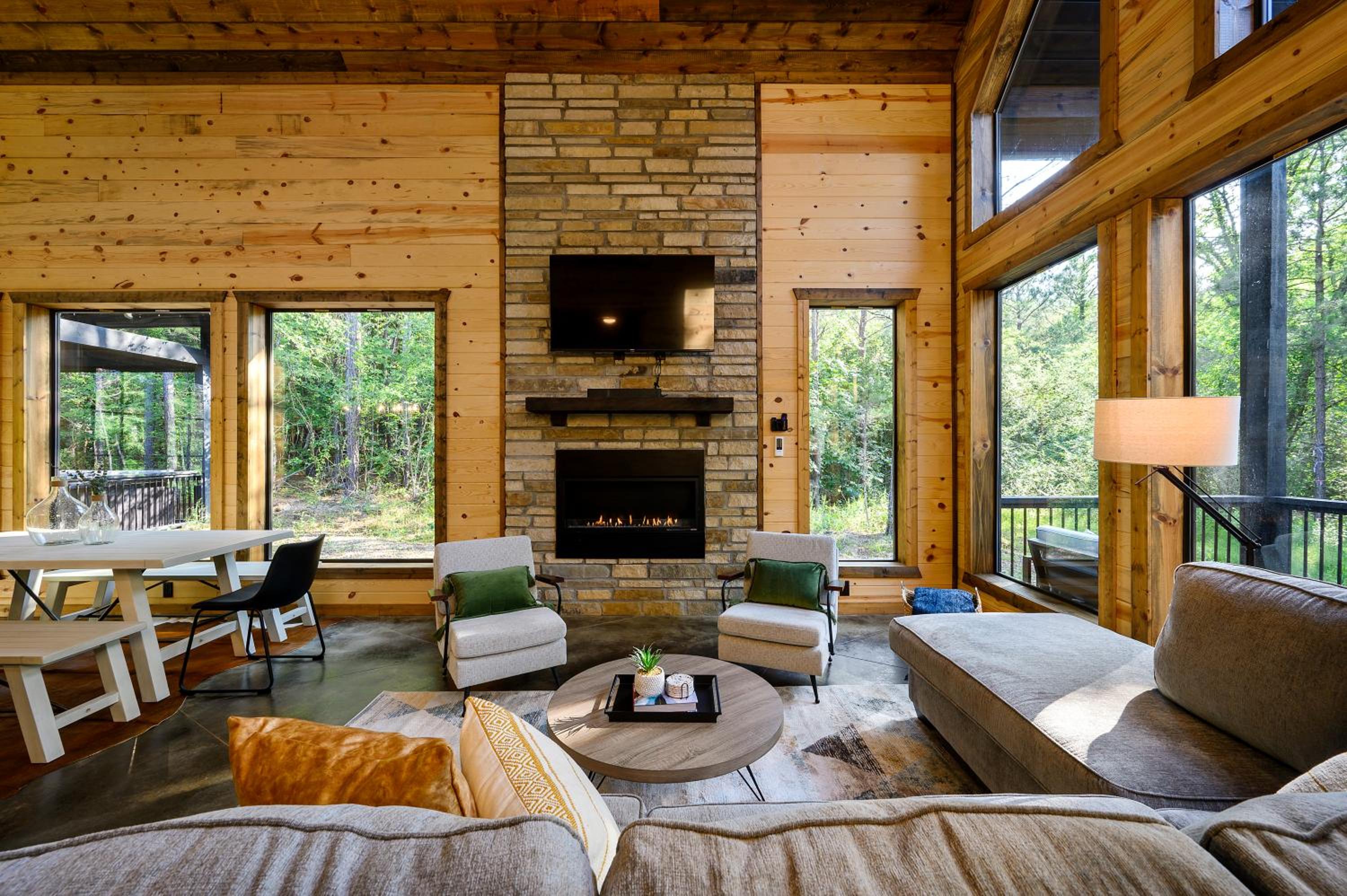 Bright Modern Luxury - Broken Bow Dream Retreat view 2