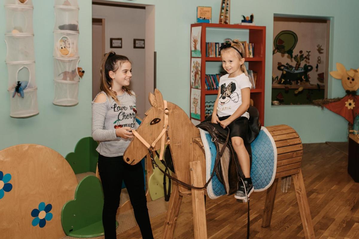 children's play area