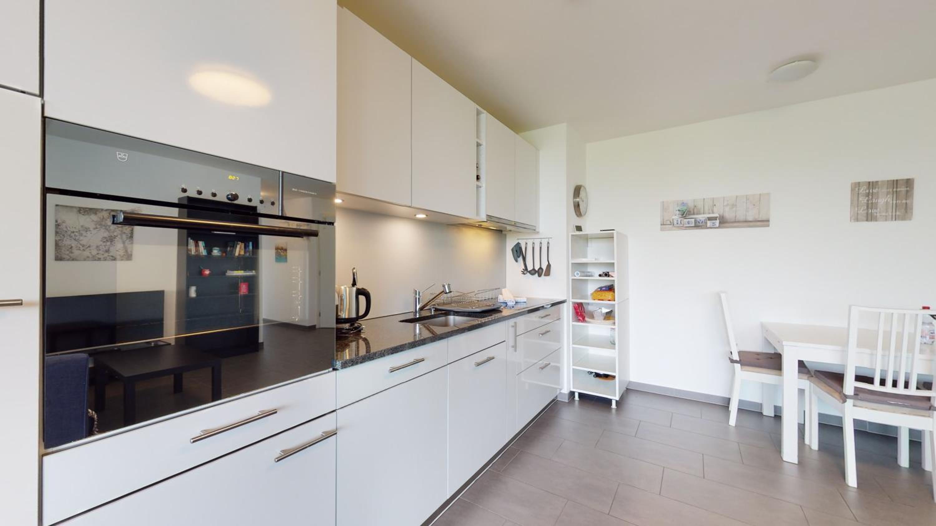 Modern flat with beautiful outdoor space