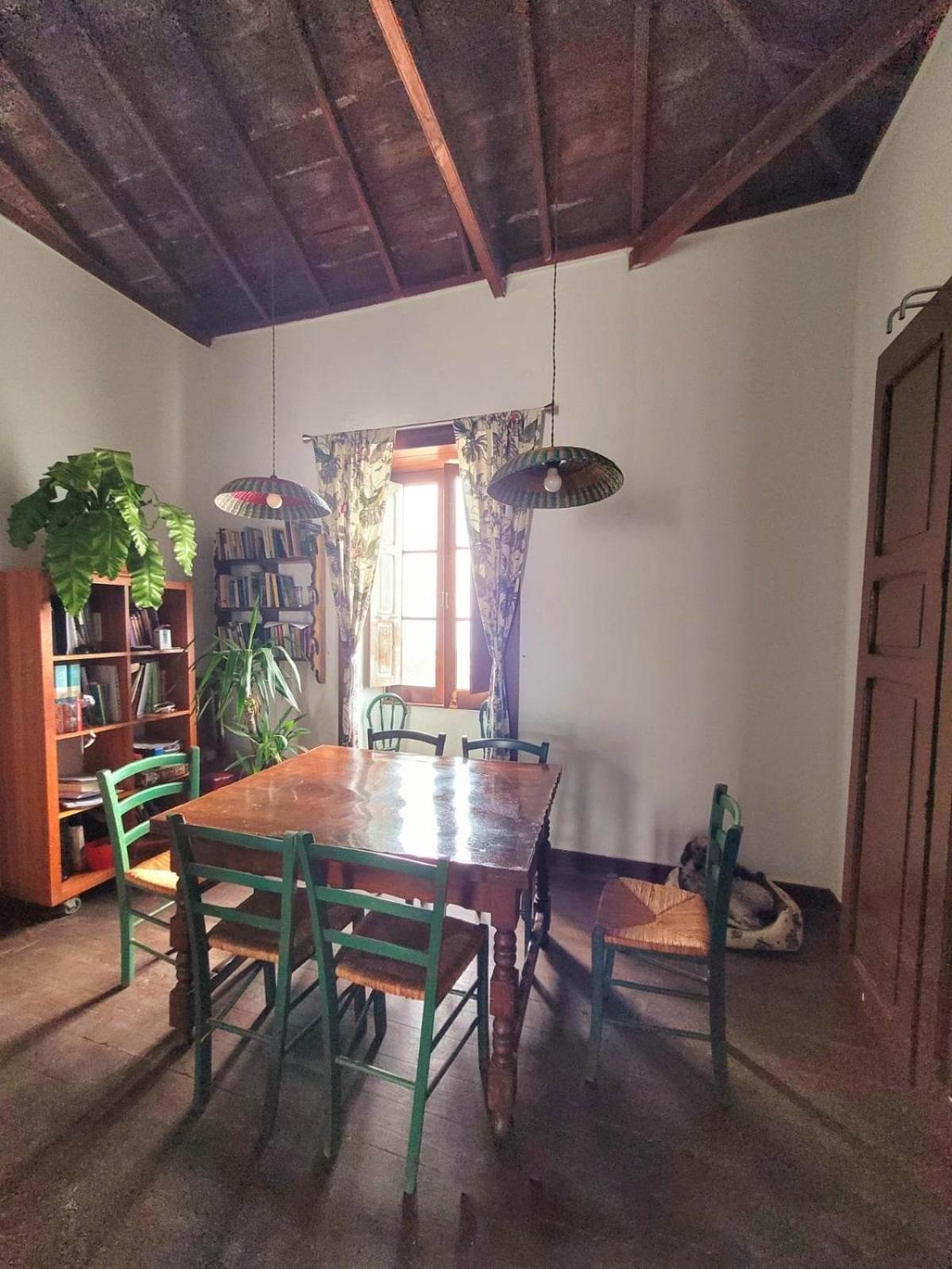 Acoran Family Guests House Firgas with Included Morning Yoga Practice ,there are pets in the house