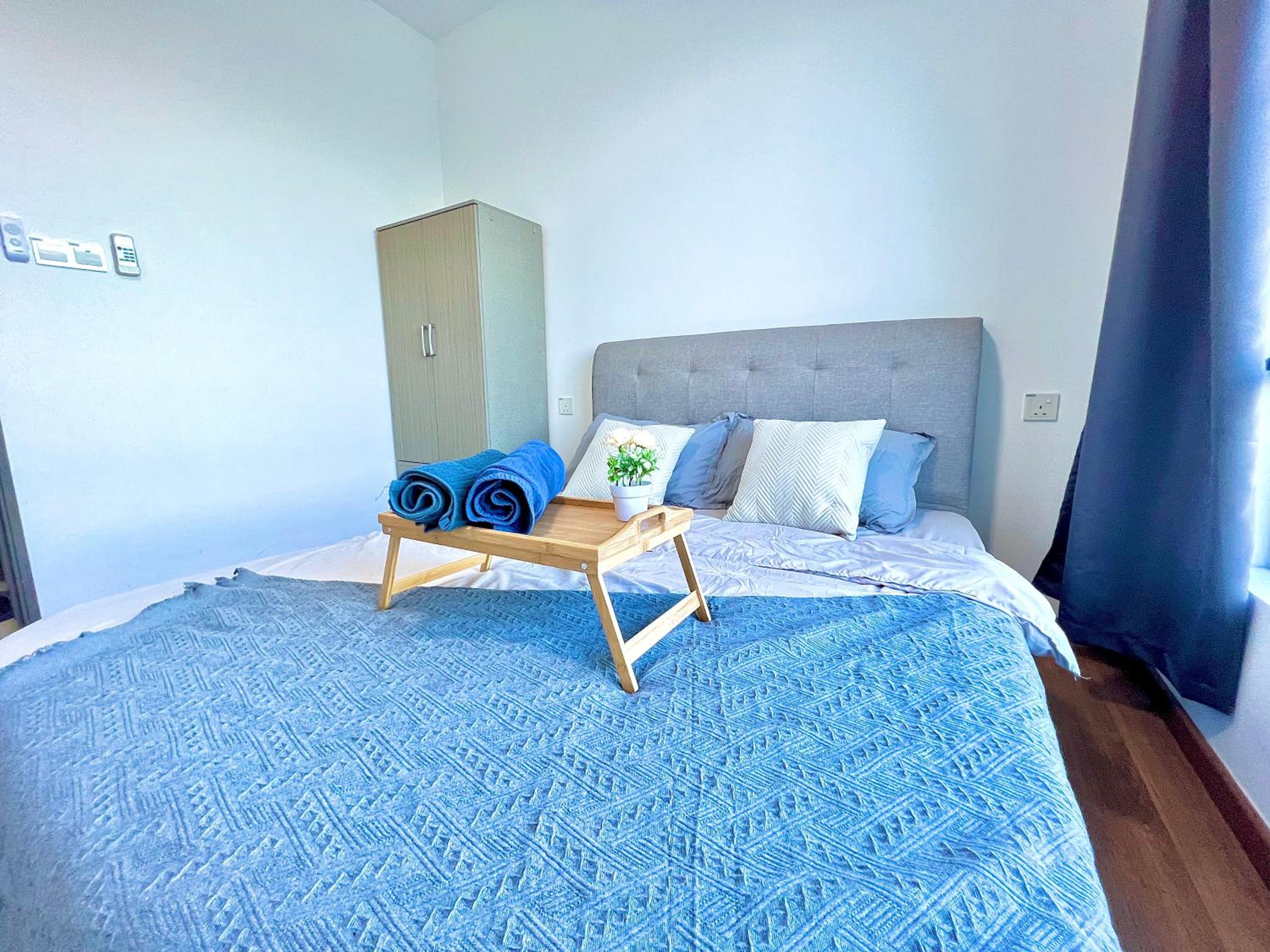 Central Park Tampoi 2 bedroom by Luxecocoo CK