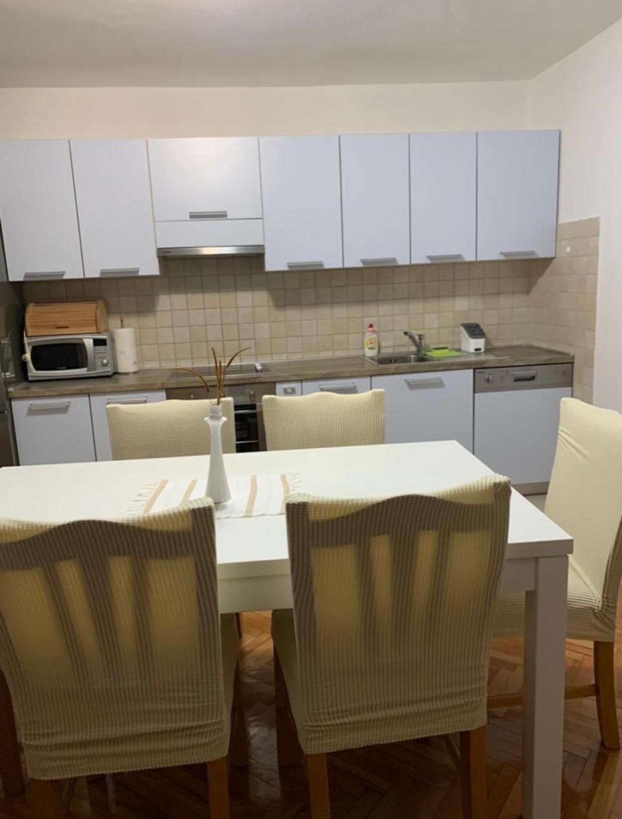 Apartman Ika view 2